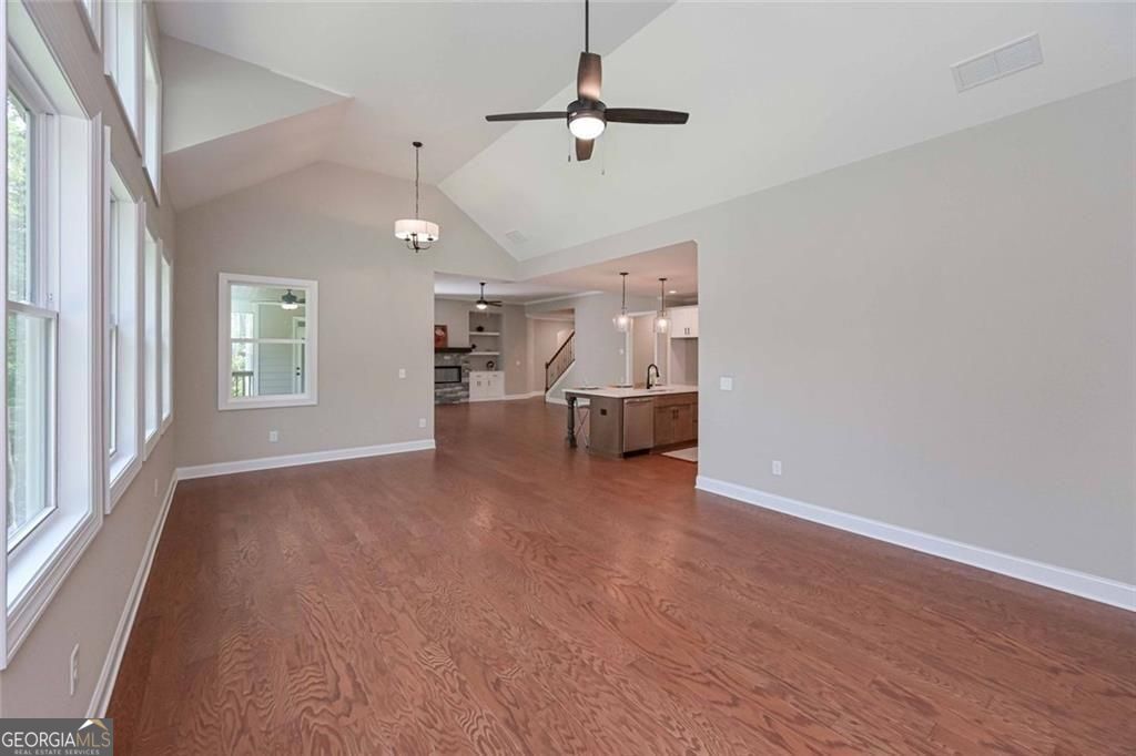 Douglasville, Georgia, 30135, United States, 5 Bedrooms Bedrooms, ,5 BathroomsBathrooms,Residential,For Sale,1876885