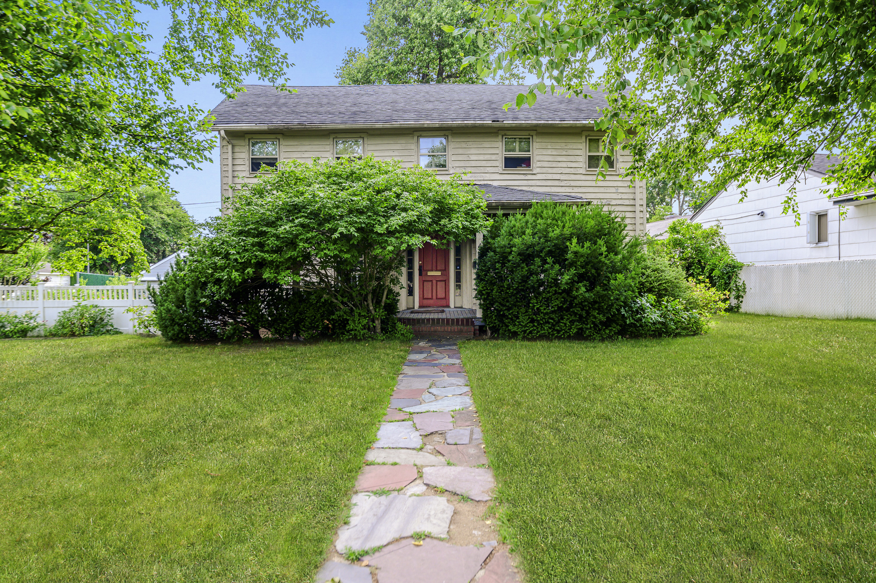  49 Hempstead Avenue, Malverne, NY, 11565 - 物件實景
