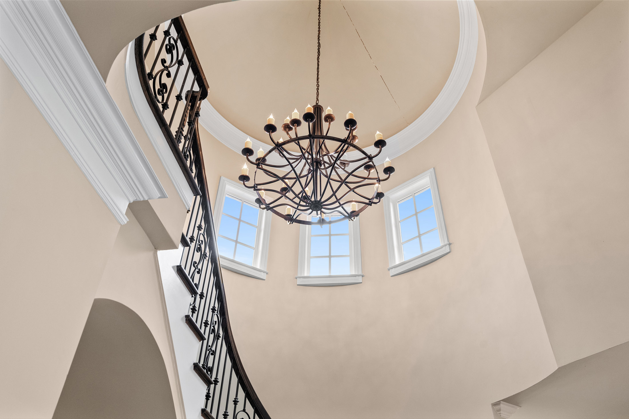  An Reminiscent of Old-World Charm Meets Modern Luxury on This Milton Estate - 物件實景