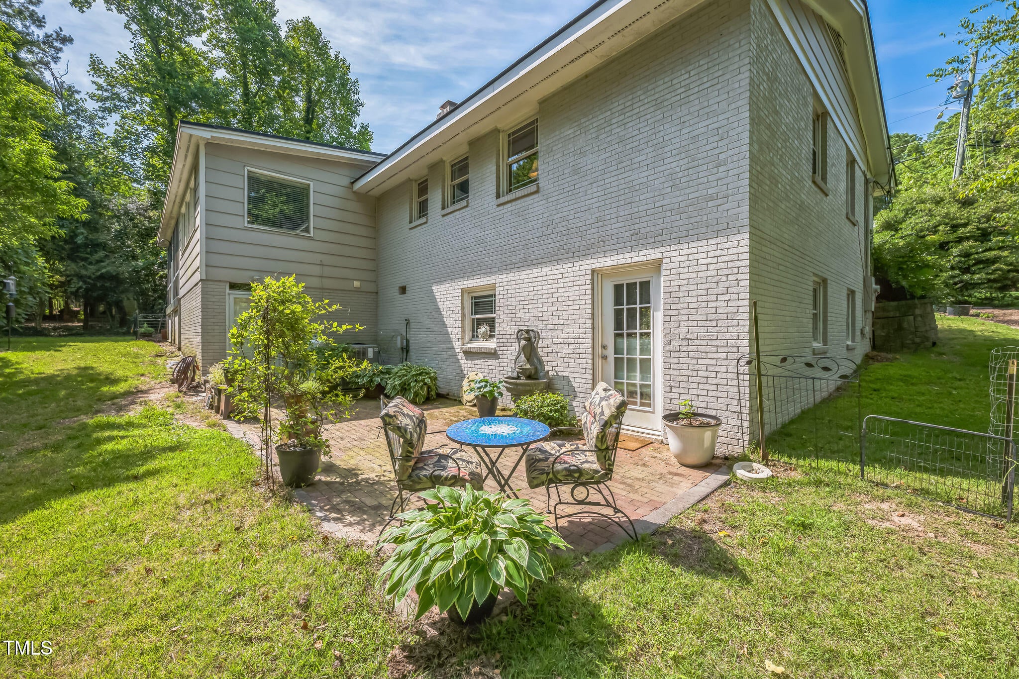 Raleigh, North Carolina, 27609, United States, 3 Bedrooms Bedrooms, ,2 BathroomsBathrooms,Residential,For Sale,1826657