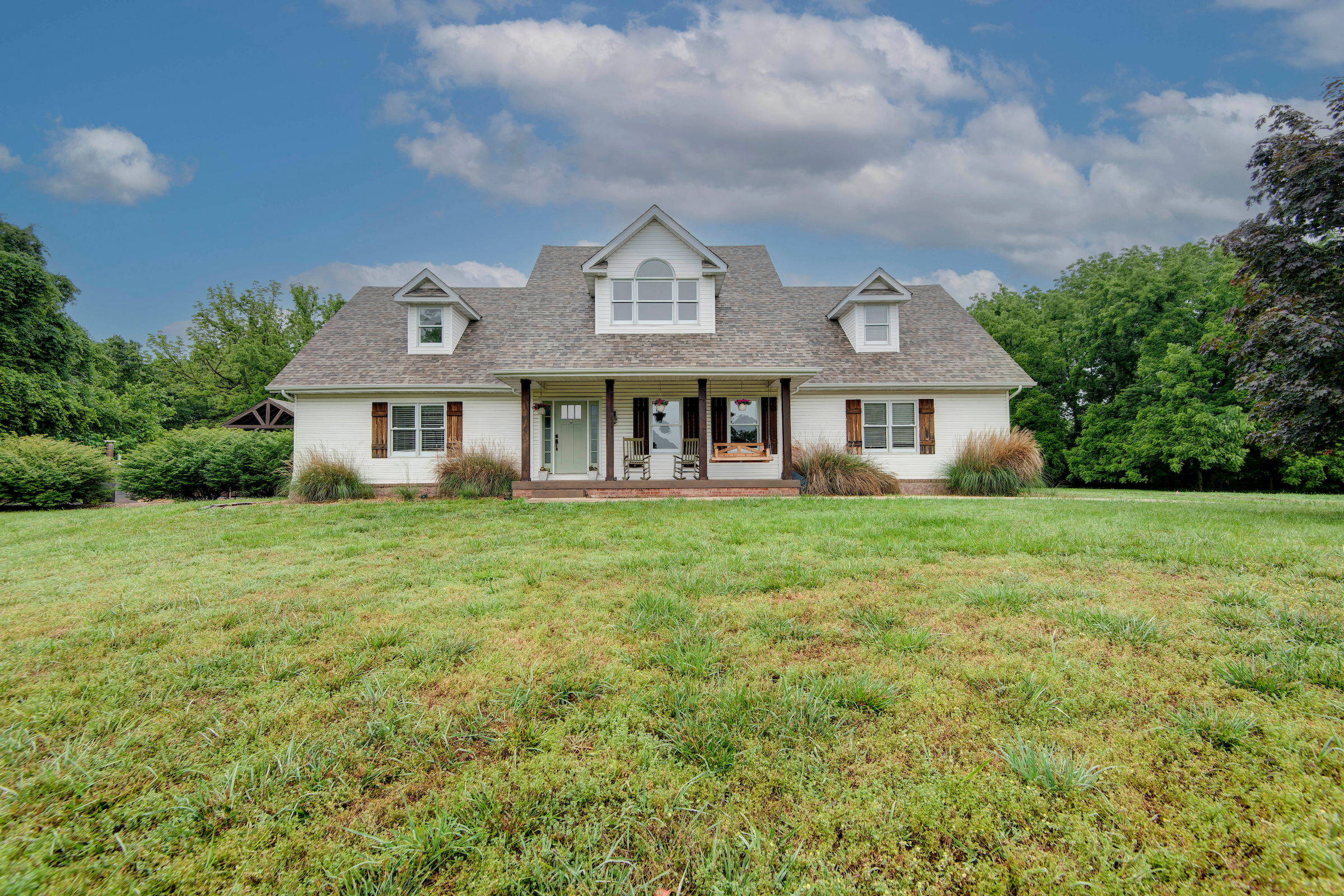 Springfield, Missouri, 65803, United States, 5 Bedrooms Bedrooms, ,3 BathroomsBathrooms,Residential,For Sale,2049332