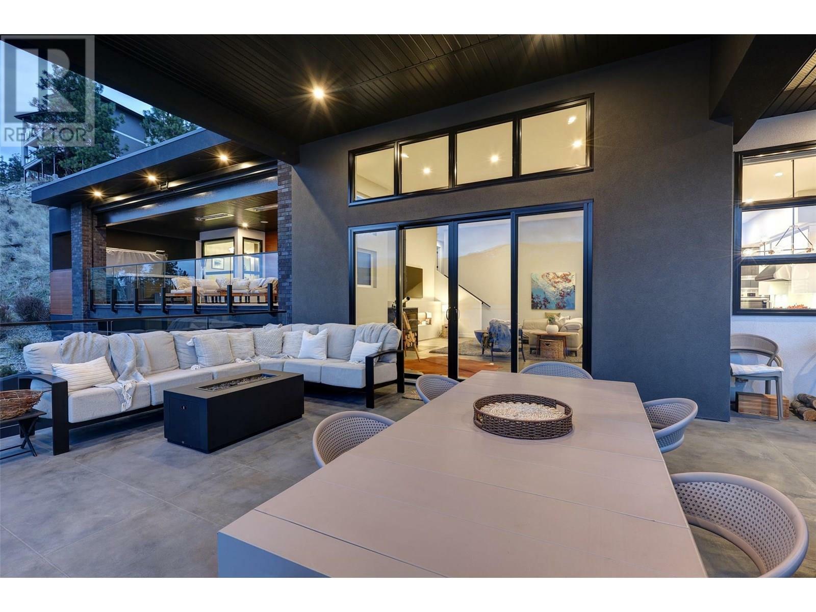 KELOWNA, British Columbia, V4V 1N4, CA, 4 Bedrooms Bedrooms, ,3 BathroomsBathrooms,Residential,For Sale,1859921