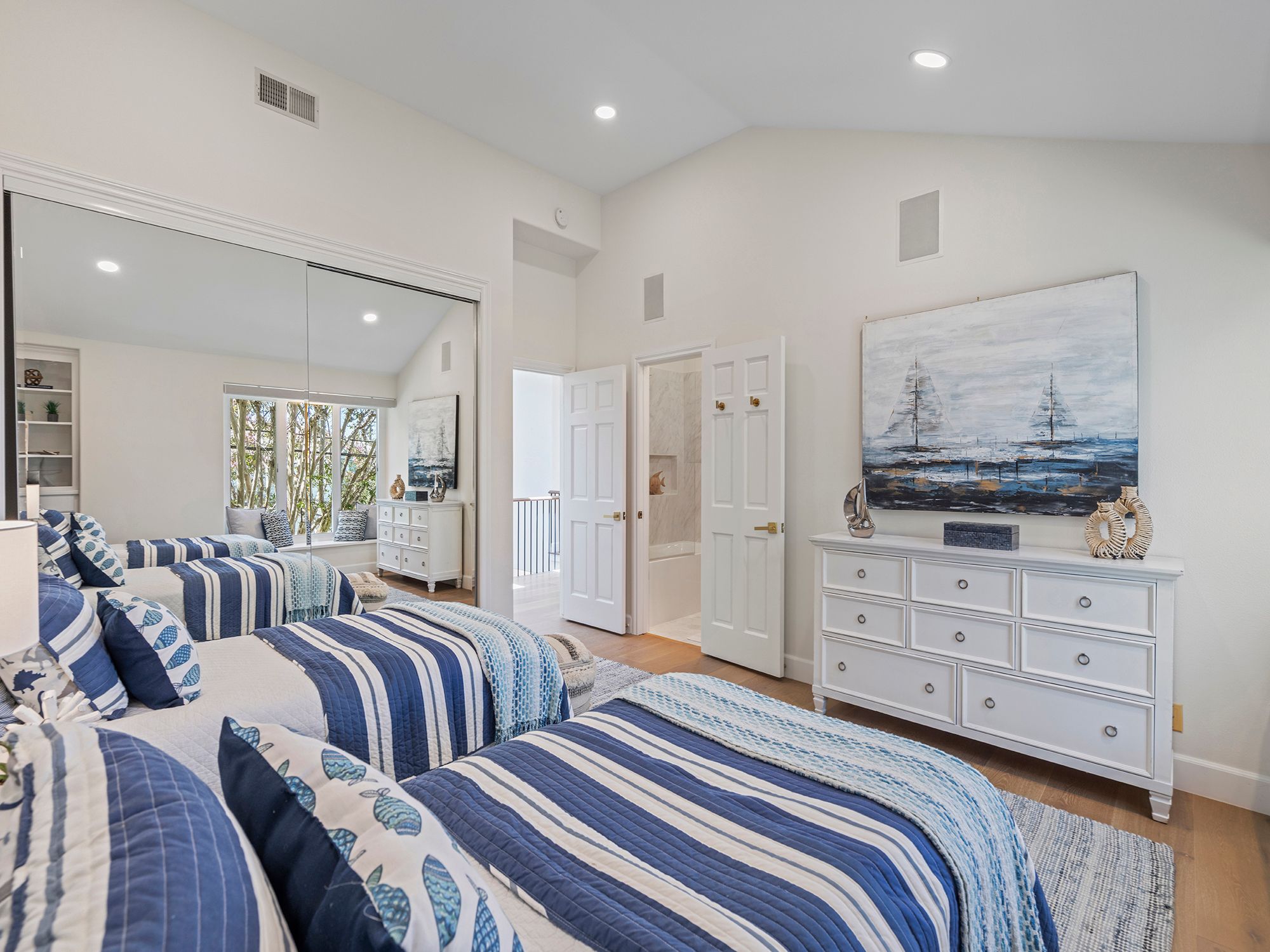  2300 John Street, Manhattan Beach, CA 90266 - 物件實景
