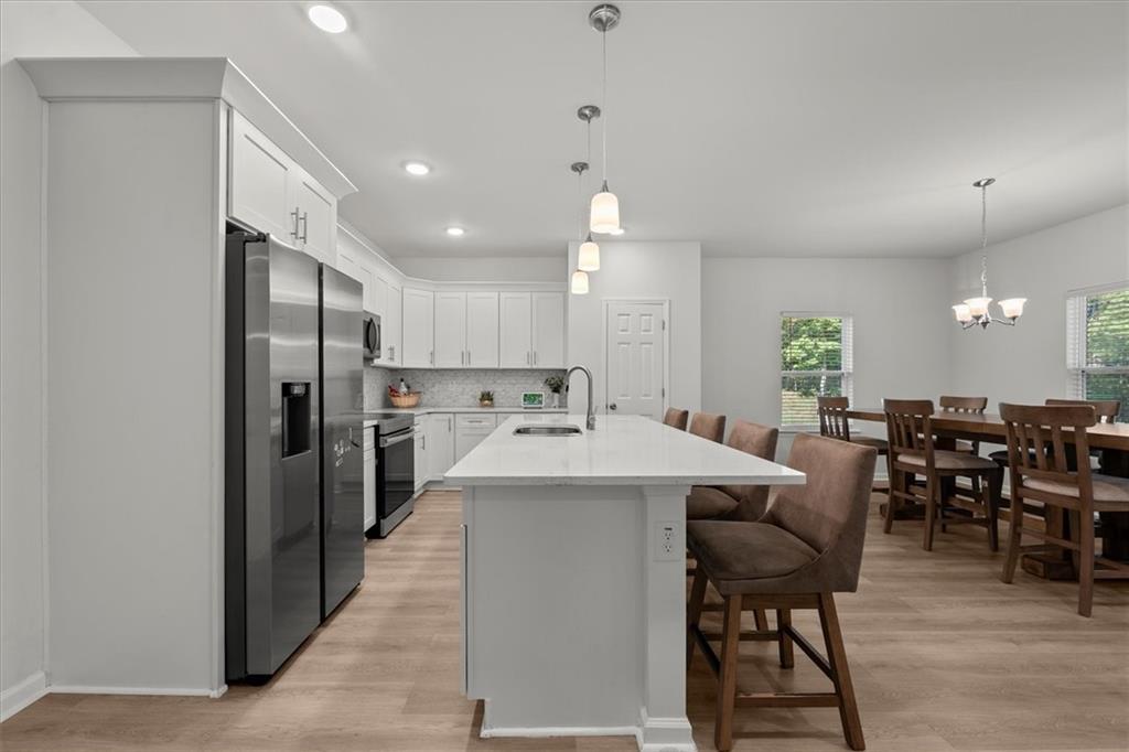 Hampton, Georgia, 30228, United States, 5 Bedrooms Bedrooms, ,4 BathroomsBathrooms,Residential,For Sale,1956814