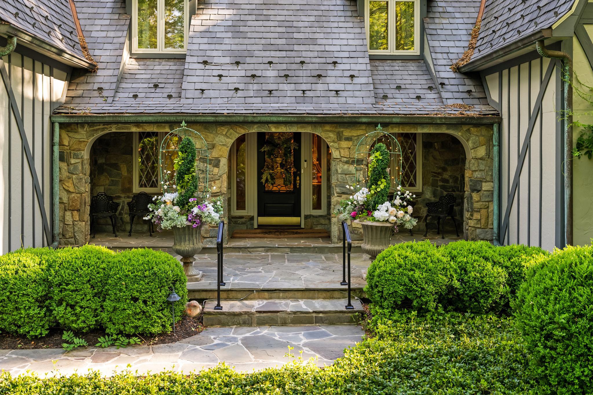  10205 Cedar Pond Drive, Vienna, VA, 22182 - 物件實景