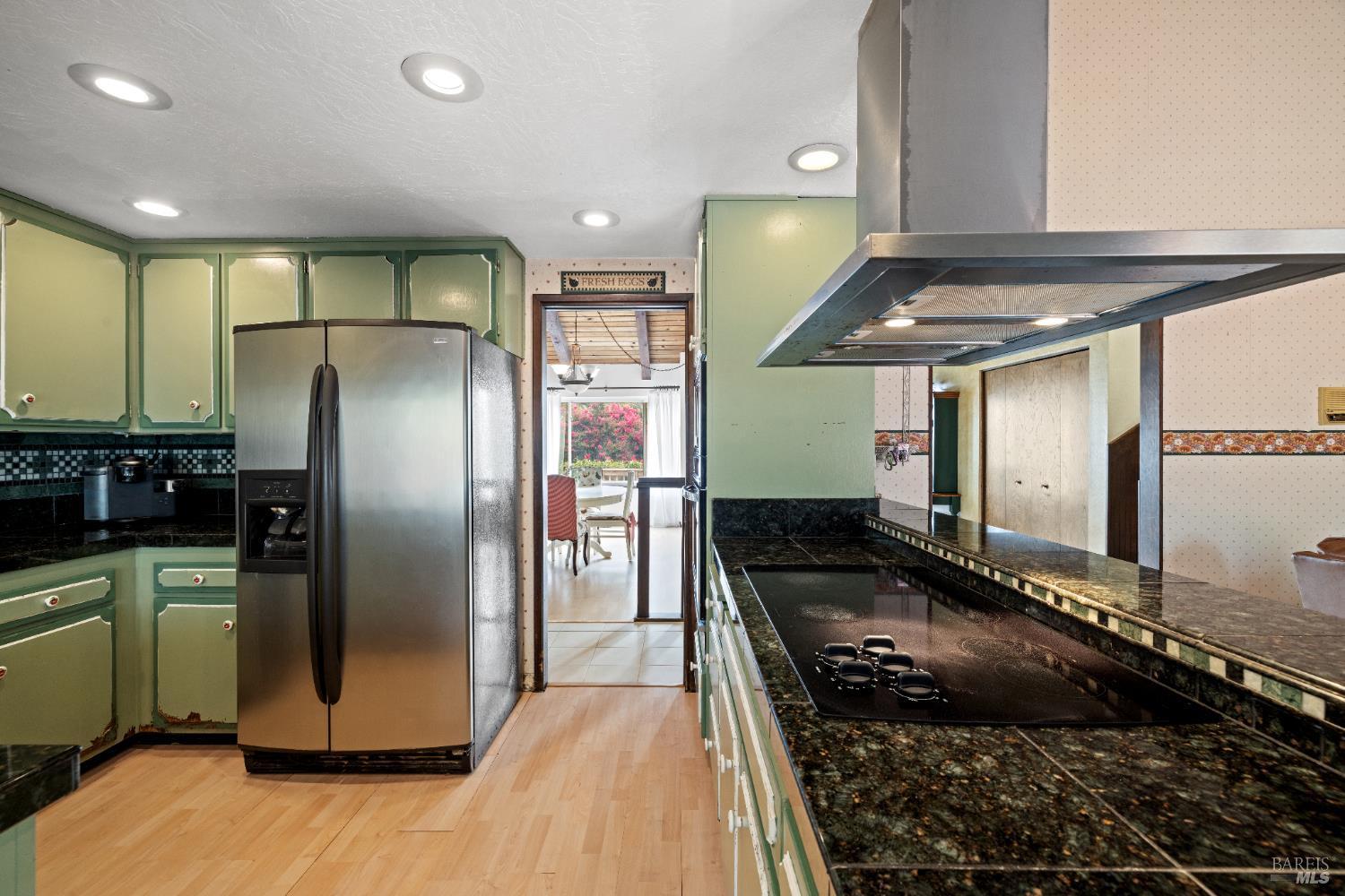 Petaluma, California, 94952, United States, 4 Bedrooms Bedrooms, ,2 BathroomsBathrooms,Residential,For Sale,1974511