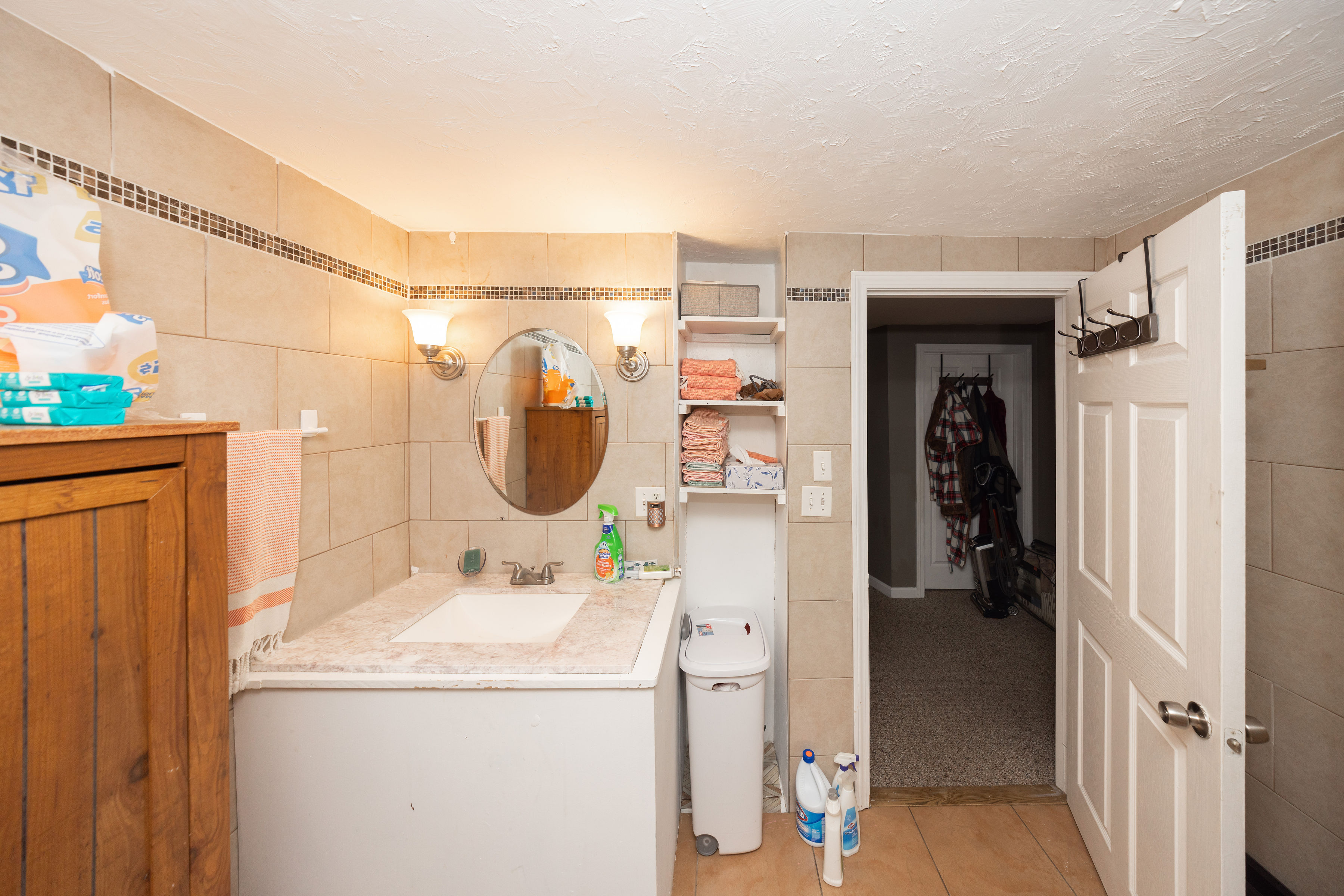 Fitchburg, Massachusetts, 01420, United States, 7 Bedrooms Bedrooms, ,4 BathroomsBathrooms,Residential,For Sale,2000078