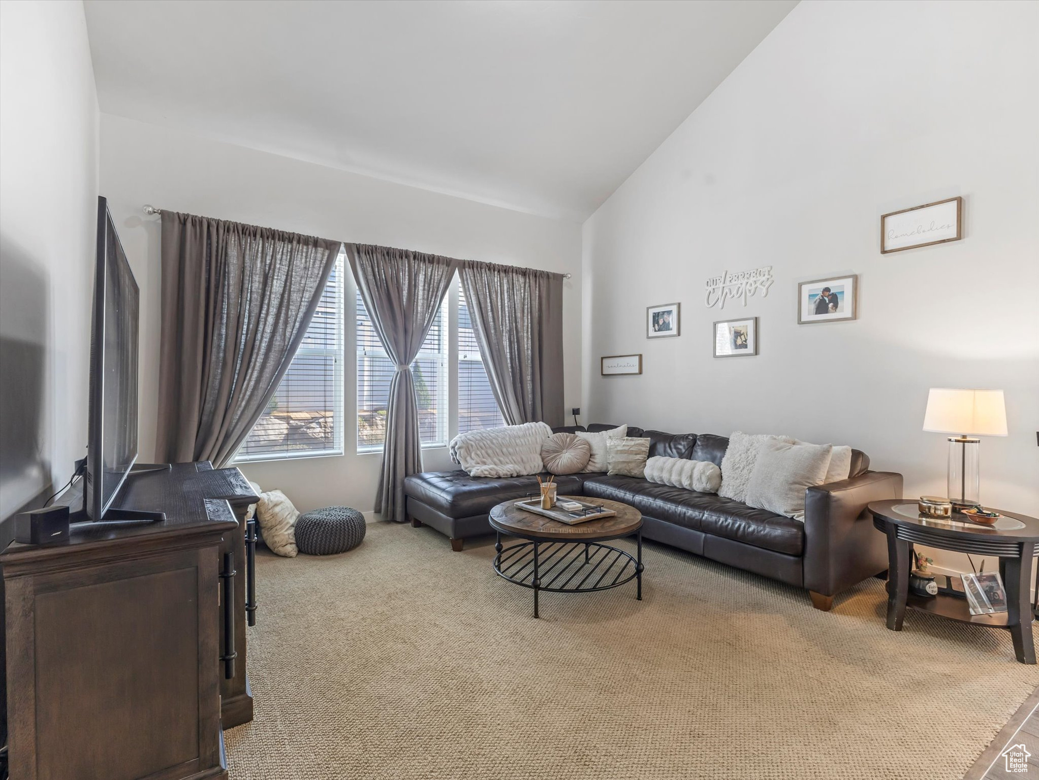 West Jordan, Utah, 84081, United States, 3 Bedrooms Bedrooms, ,3 BathroomsBathrooms,Residential,For Sale,1875821