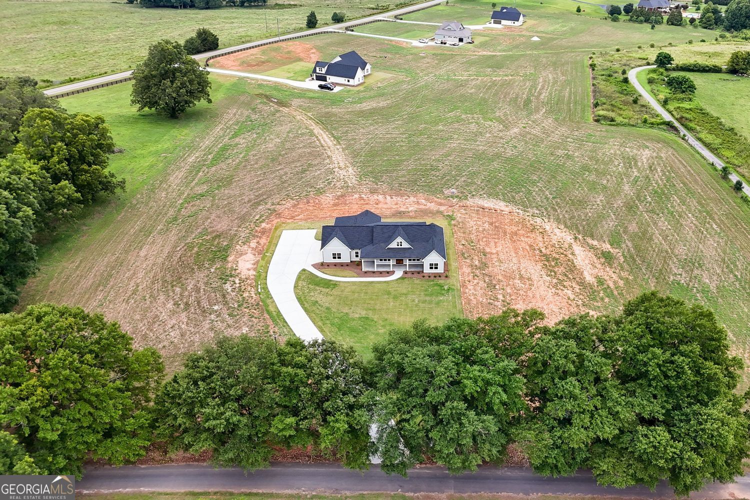 Barnesville, Georgia, 30204, United States, 4 Bedrooms Bedrooms, ,3 BathroomsBathrooms,Residential,For Sale,1858956