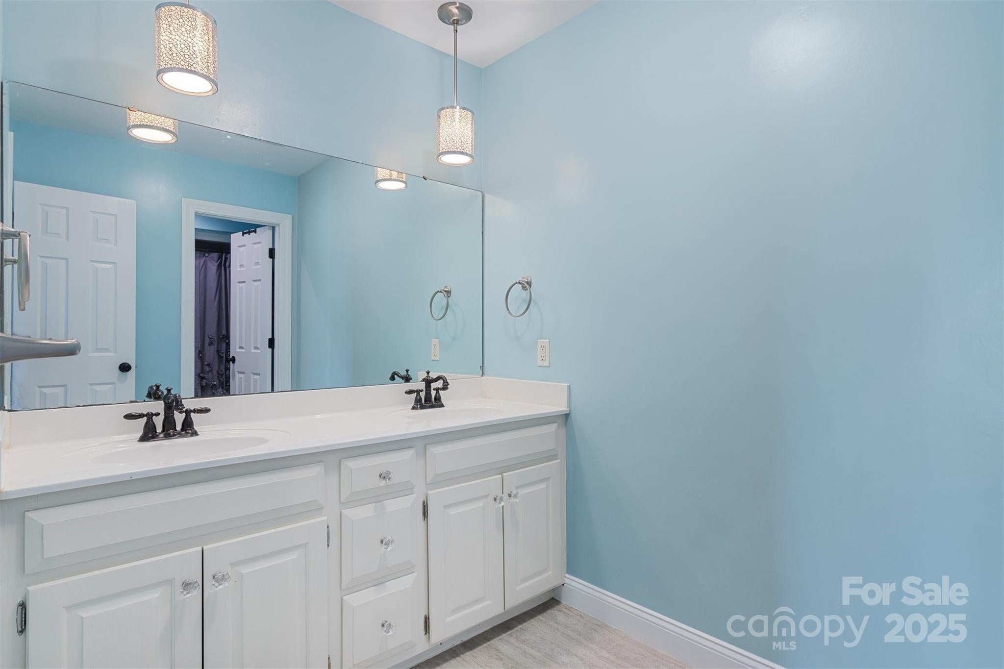 2425 Birdie Lane Ne, Conover, North Carolina, 28613, United States, 4 Bedrooms Bedrooms, ,4 BathroomsBathrooms,Residential,For Sale,2425 Birdie Lane Ne,1668350