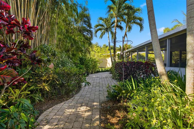 Tamarac, Florida, 33319, United States, 3 Bedrooms Bedrooms, ,2 BathroomsBathrooms,Residential,For Sale,1989471