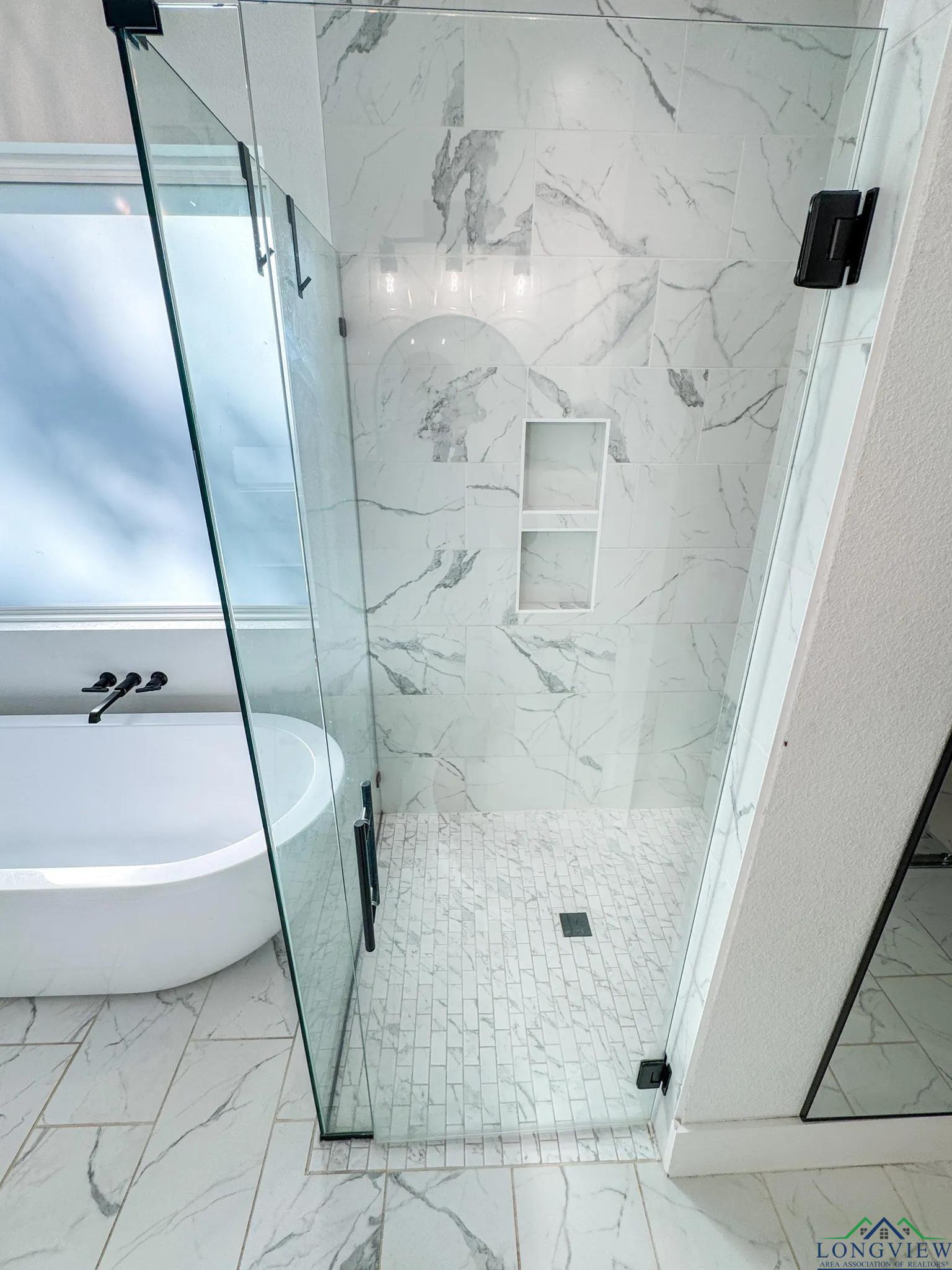 Texarkana, Texas, 75503, United States, 4 Bedrooms Bedrooms, ,4 BathroomsBathrooms,Residential,For Sale,1980394