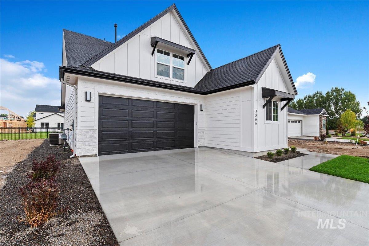 Eagle, Idaho, 83616-1017, United States, 4 Bedrooms Bedrooms, ,Residential,For Sale,1925086