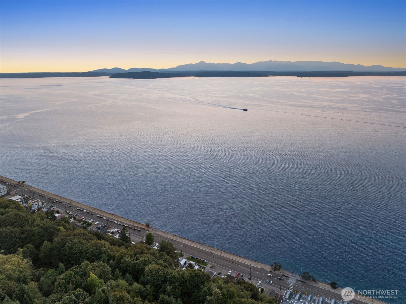 Seattle, Washington, 98116, United States, 2 Bedrooms Bedrooms, ,2 BathroomsBathrooms,Residential,For Sale,1949769