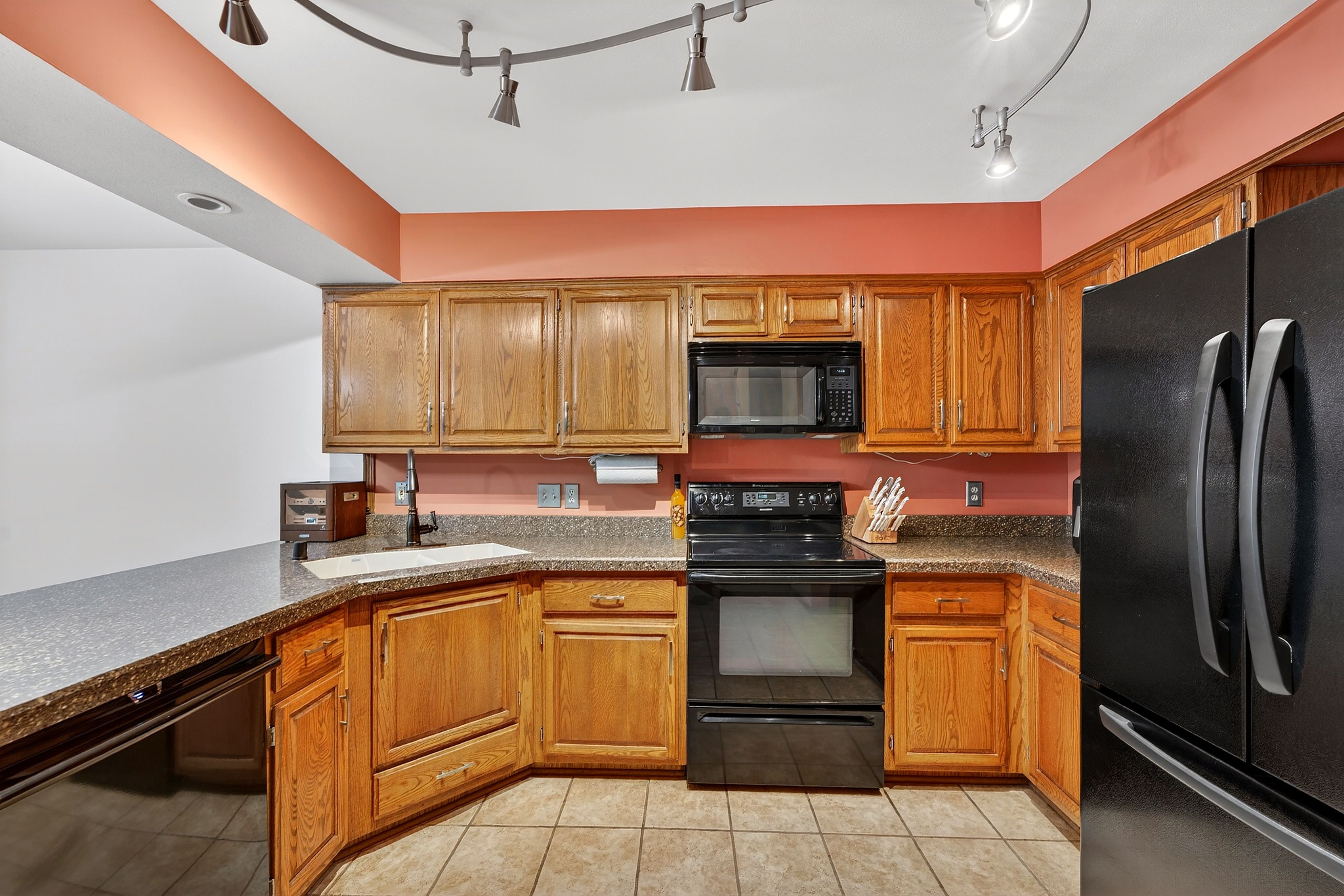  Three Bedroom Condo in Pewaukee - 物件實景