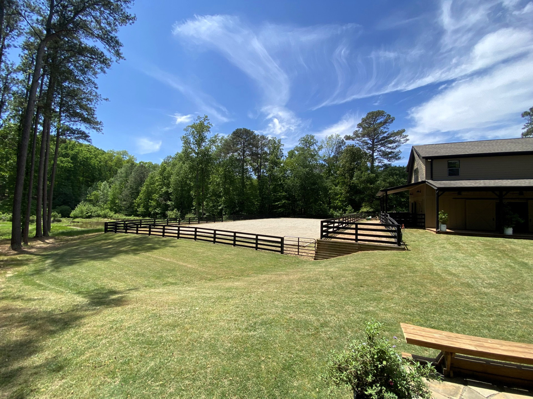  Classic Southern Craftsman Farmhouse - 物件實景
