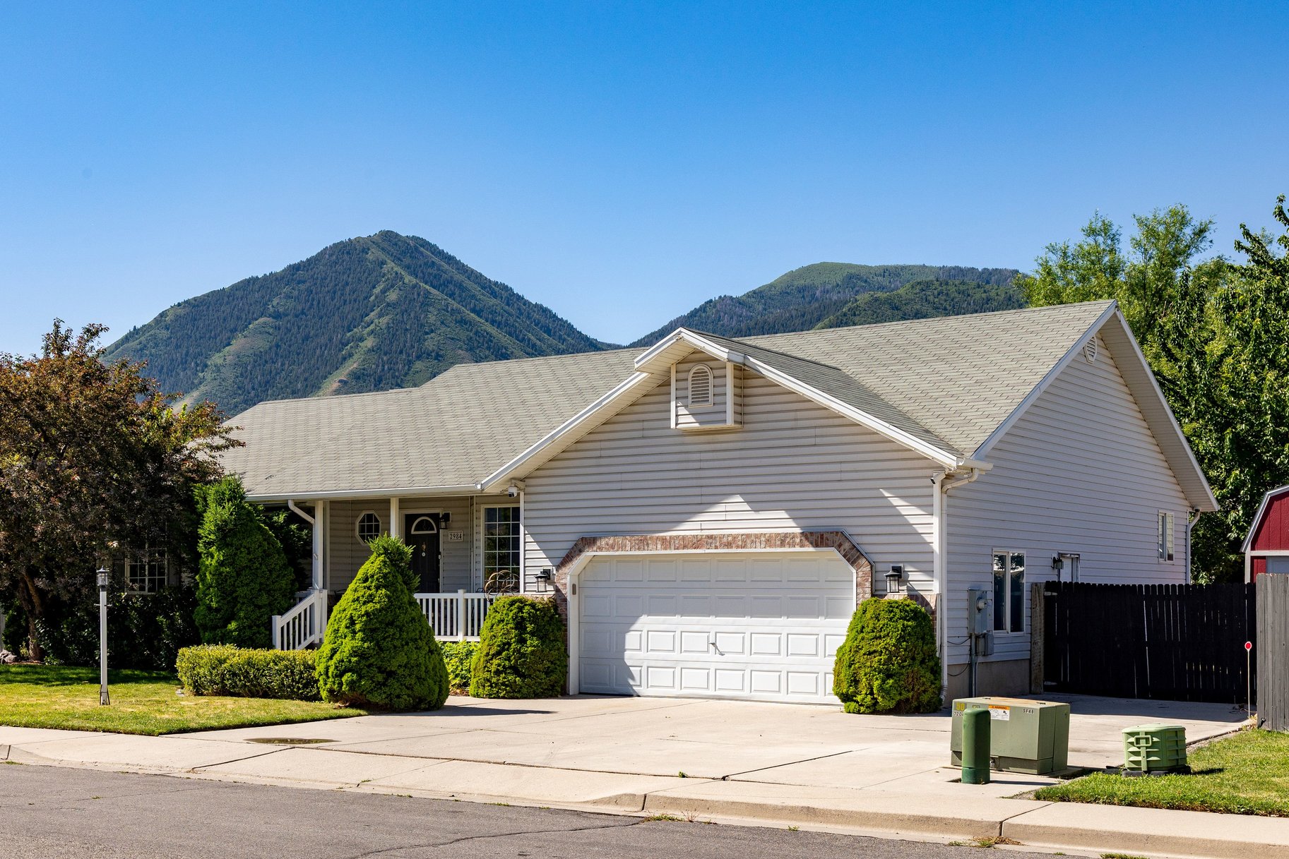  Beautiful Home with Mother-In-Law Apartment and Gorgeous Mountain Views - 物件實景