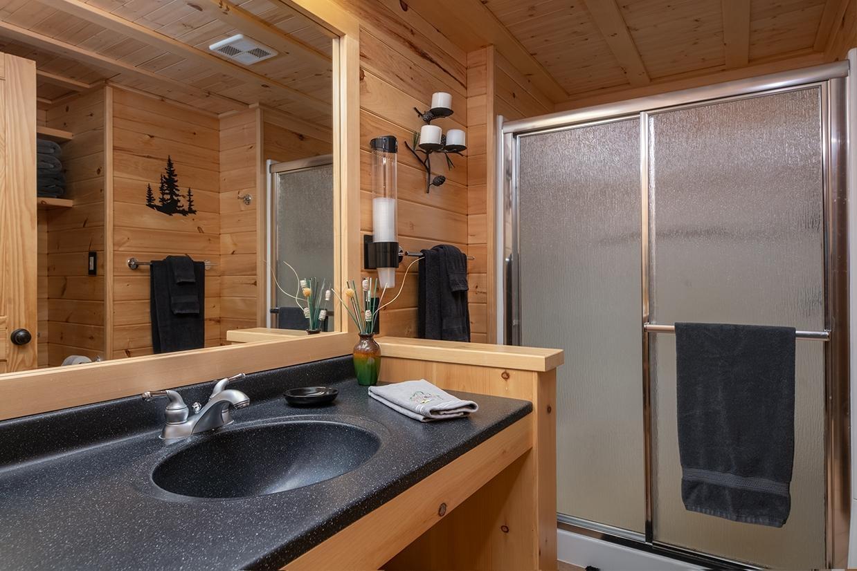 Watersmeet, Michigan, 49969, United States, 4 Bedrooms Bedrooms, ,3 BathroomsBathrooms,Residential,For Sale,1979345