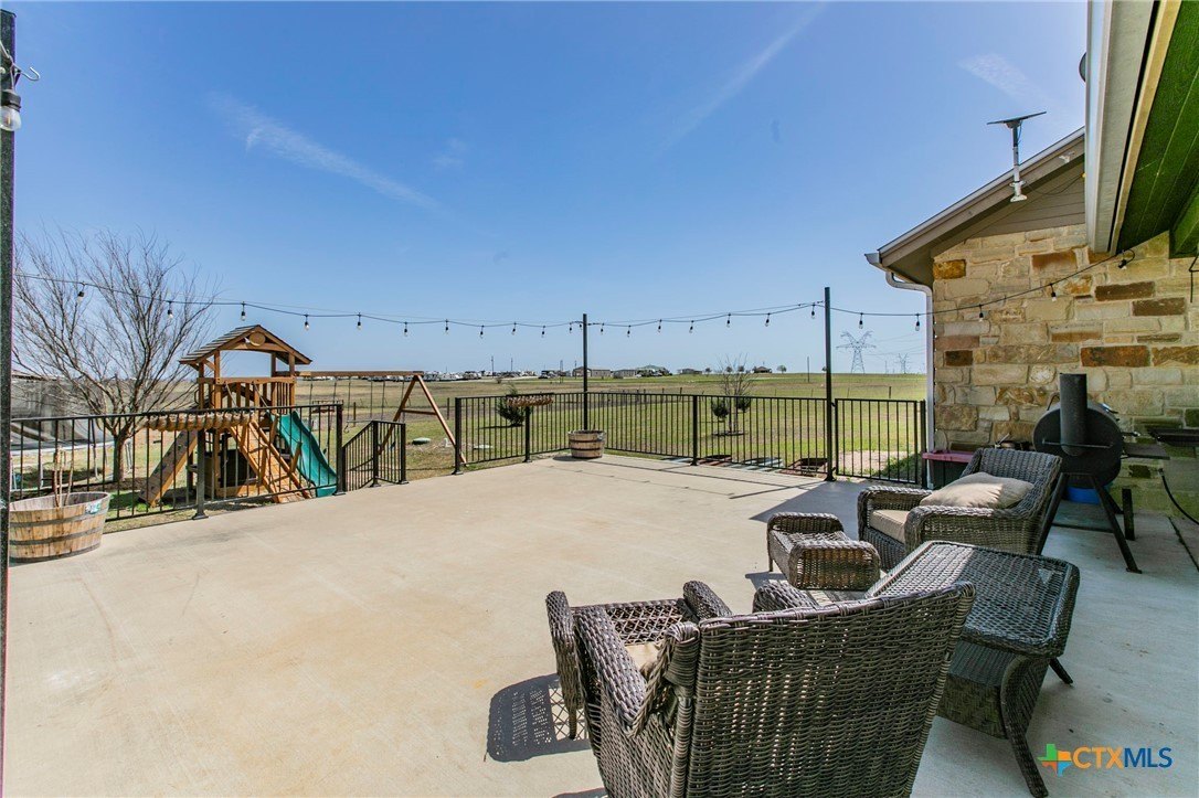 Granger, Texas, 76530, United States, 3 Bedrooms Bedrooms, ,2 BathroomsBathrooms,Residential,For Sale,1923229