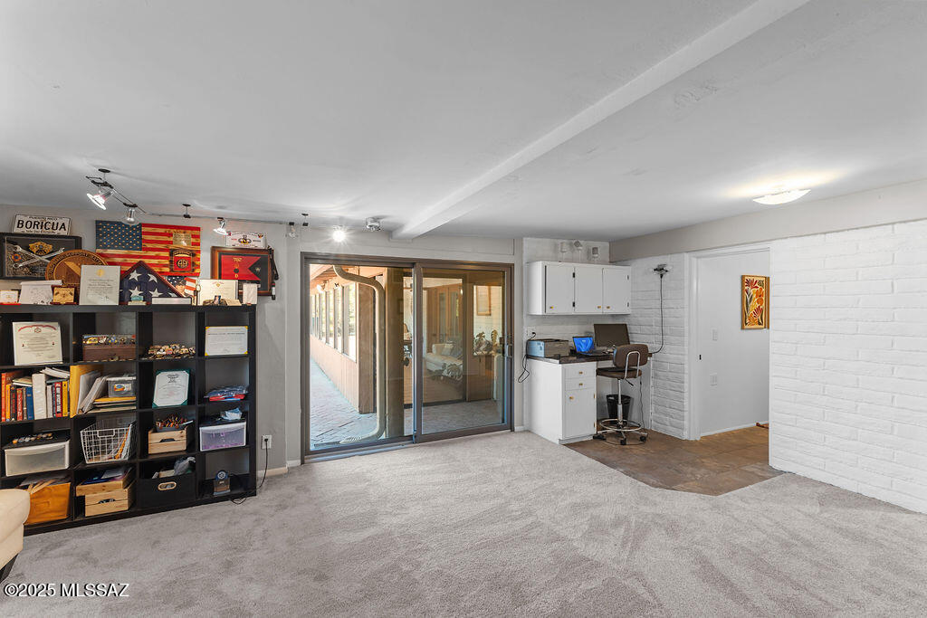 Tucson, Arizona, 85750, United States, 4 Bedrooms Bedrooms, ,3 BathroomsBathrooms,Residential,For Sale,1818132