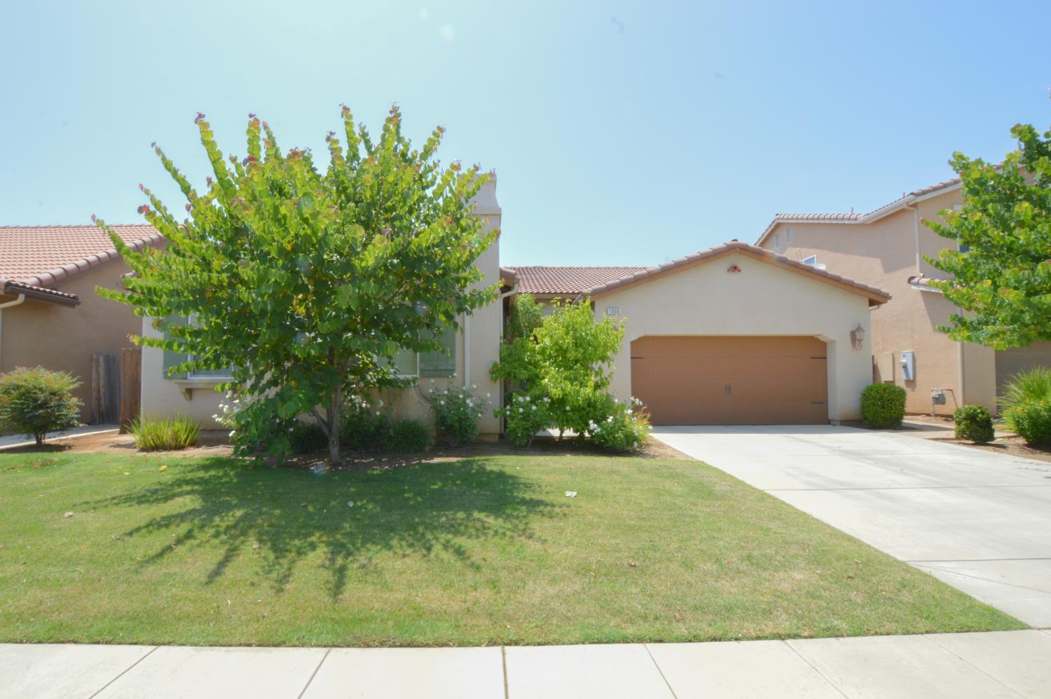 Clovis, California, 93619, United States, 4 Bedrooms Bedrooms, ,2 BathroomsBathrooms,Residential,For Sale,1873702