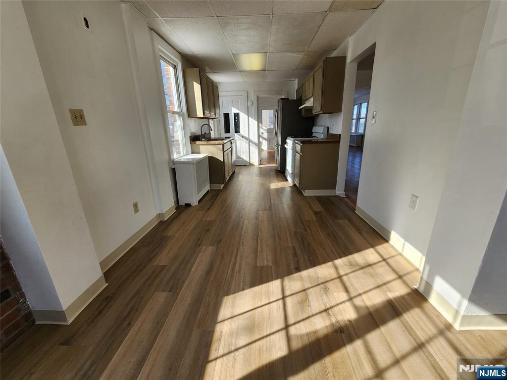 Lyndhurst, New Jersey, 07071, United States, 3 Bedrooms Bedrooms, ,2 BathroomsBathrooms,Residential,For Sale,2012579