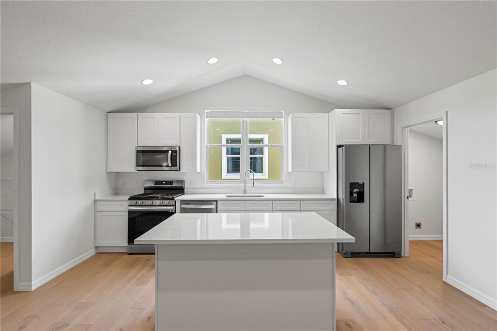 Sanford, Florida, 32771, United States, 5 Bedrooms Bedrooms, ,4 BathroomsBathrooms,Residential,For Sale,1980065