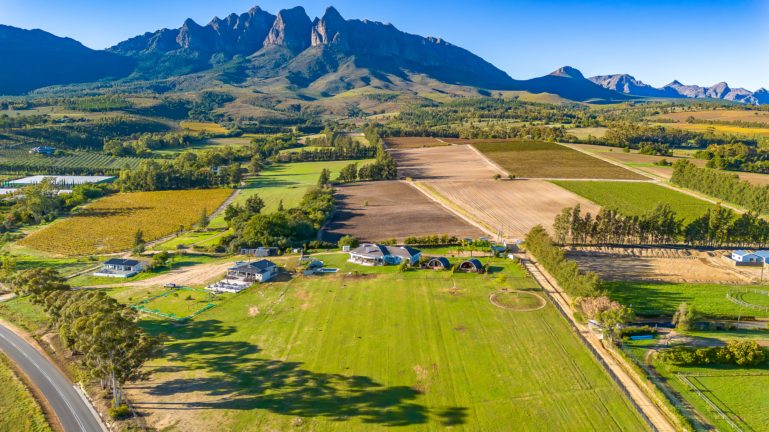  Lifestyle Farm with Established Revenue Stream in Bainskloof - 物件實景