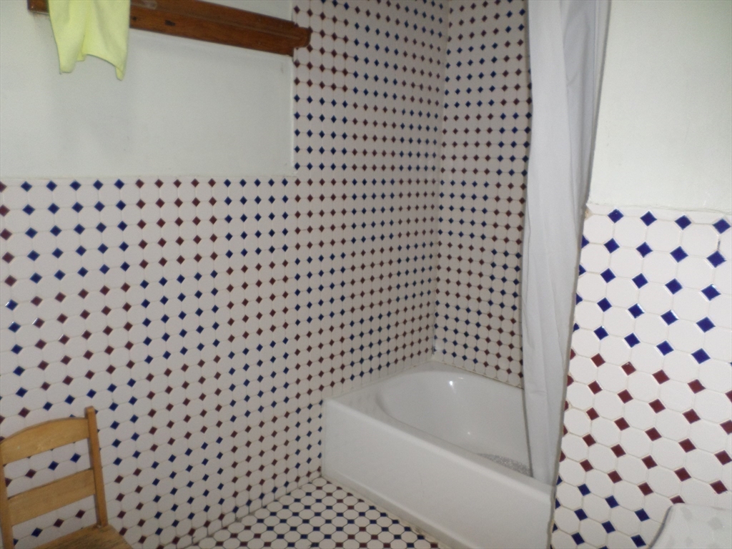 Chelsea, Massachusetts, 02150, United States, 17 Bedrooms Bedrooms, ,3 BathroomsBathrooms,Residential,For Sale,2040418
