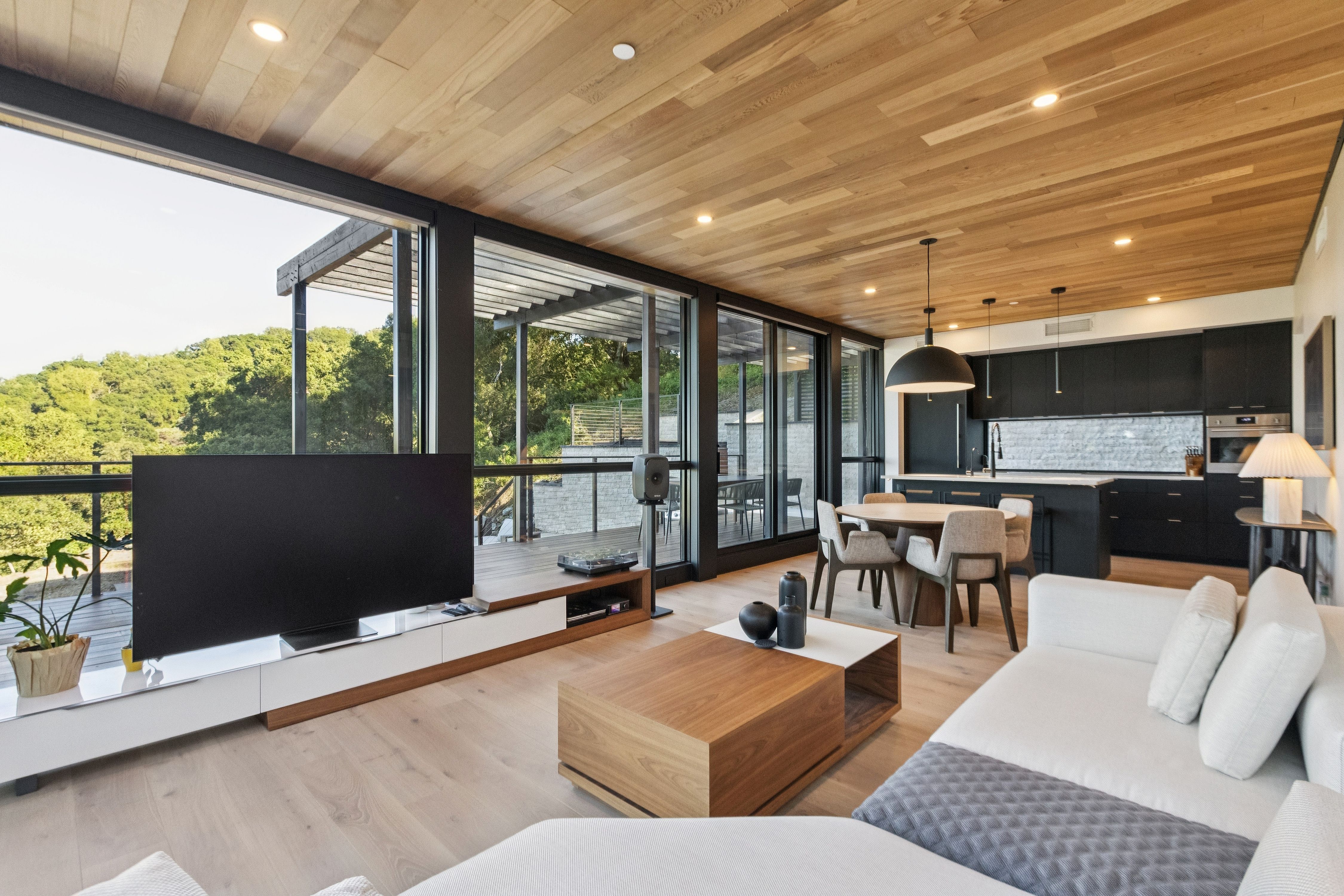 Modern Off-Grid Compound with Panoramic Valley Views - 物件實景