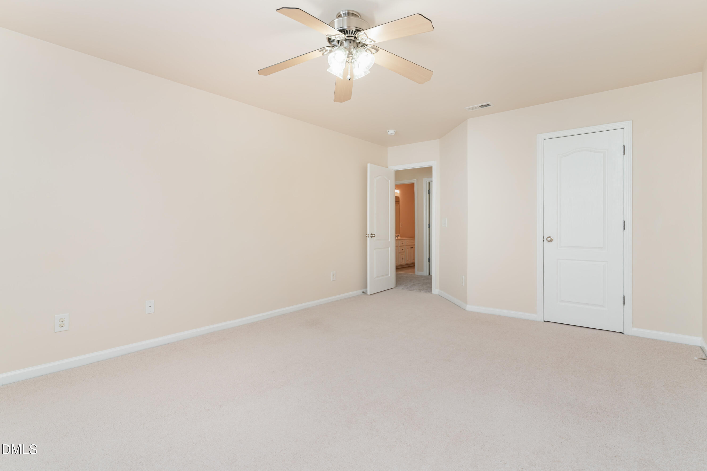 Raleigh, North Carolina, 27614, United States, 4 Bedrooms Bedrooms, ,3 BathroomsBathrooms,Residential,For Sale,1961308