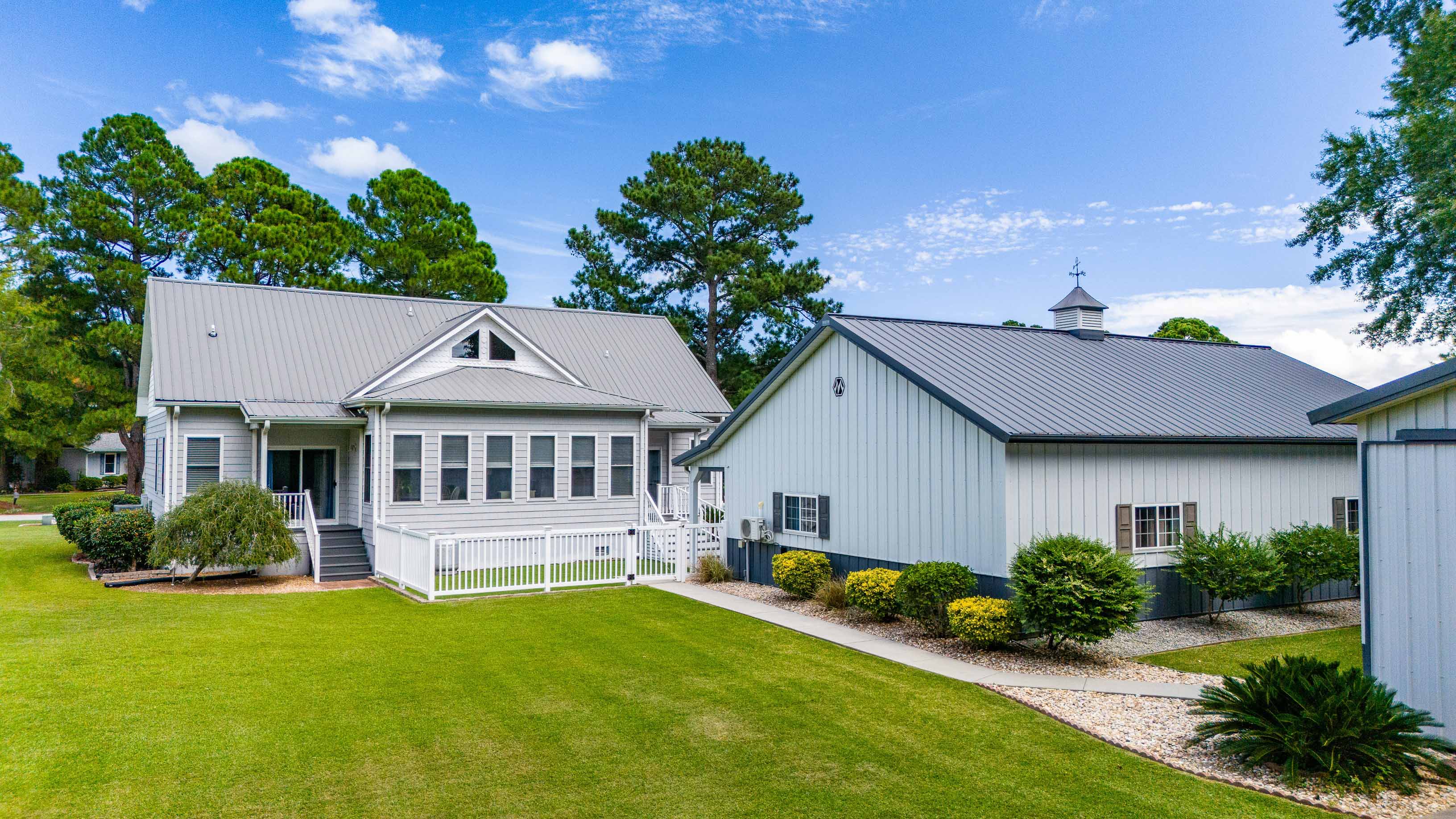 Oriental, North Carolina, 28571, United States, 4 Bedrooms Bedrooms, ,4 BathroomsBathrooms,Residential,For Sale,1944868