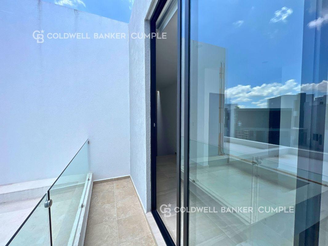 Virgen de Carravieso, Alvarado, Veracruz de Ignacio de la Llave, 95266, Mexico, 3 Bedrooms Bedrooms, ,3 BathroomsBathrooms,Residential,For Sale,Virgen de Carravieso,1441945