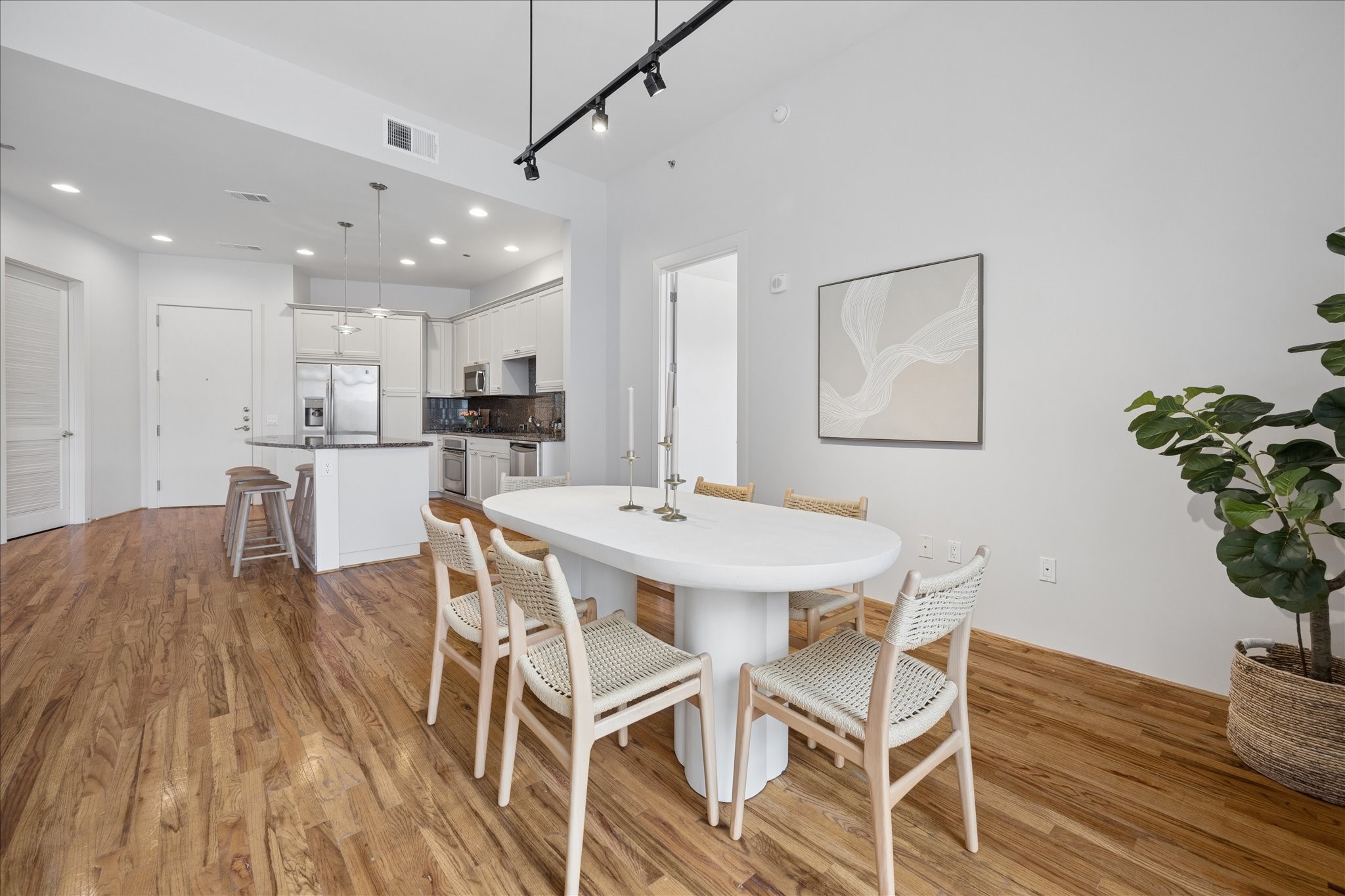  5005 Hidalgo Street #210 - 物件實景
