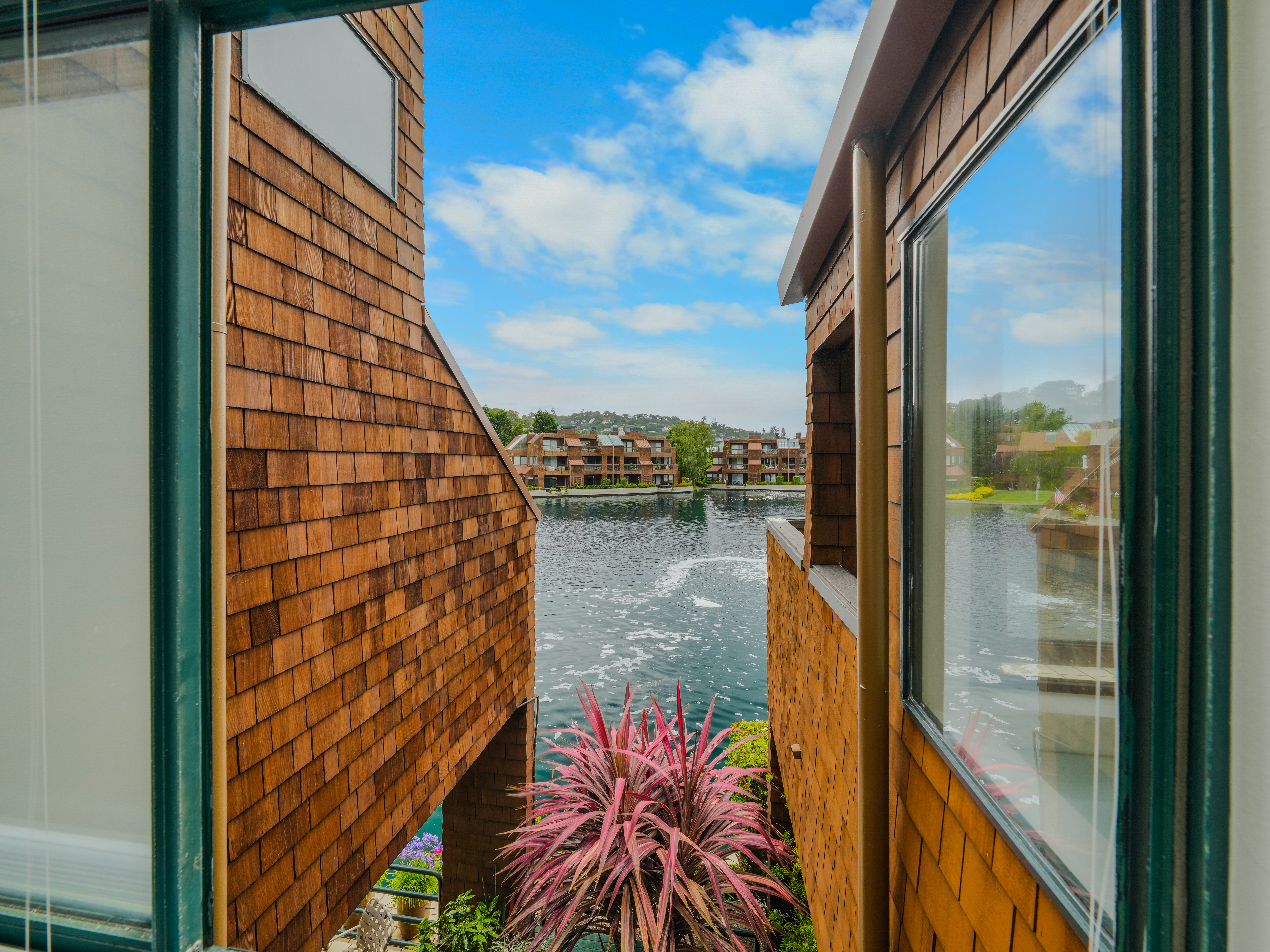  Point Tiburon Lagoon - 物件實景