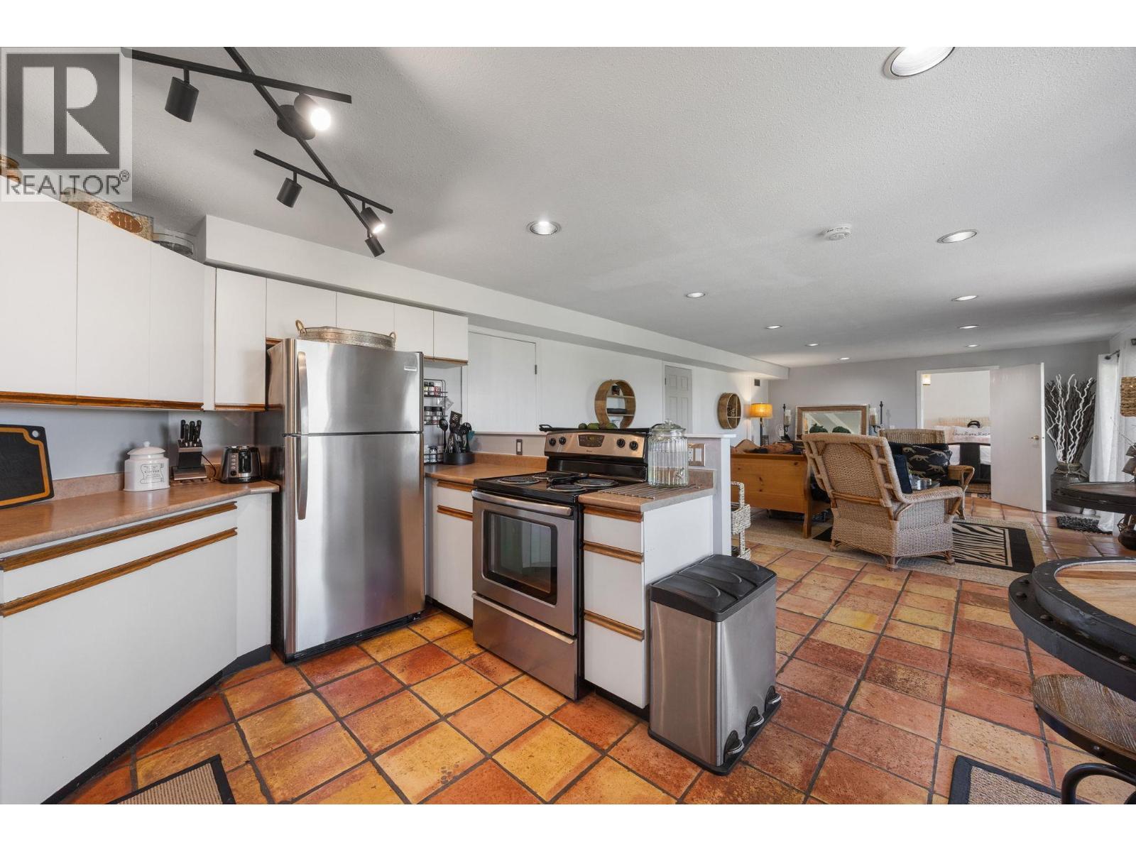 WEST KELOWNA, British Columbia, V4T 1B4, CA, 4 Bedrooms Bedrooms, ,3 BathroomsBathrooms,Residential,For Sale,1950136