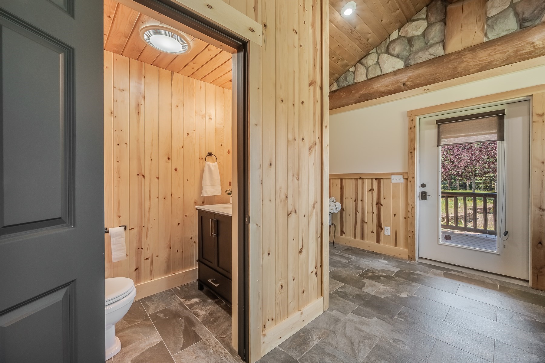  Artistic Log Home, Stunning Mountain Views - 物件實景