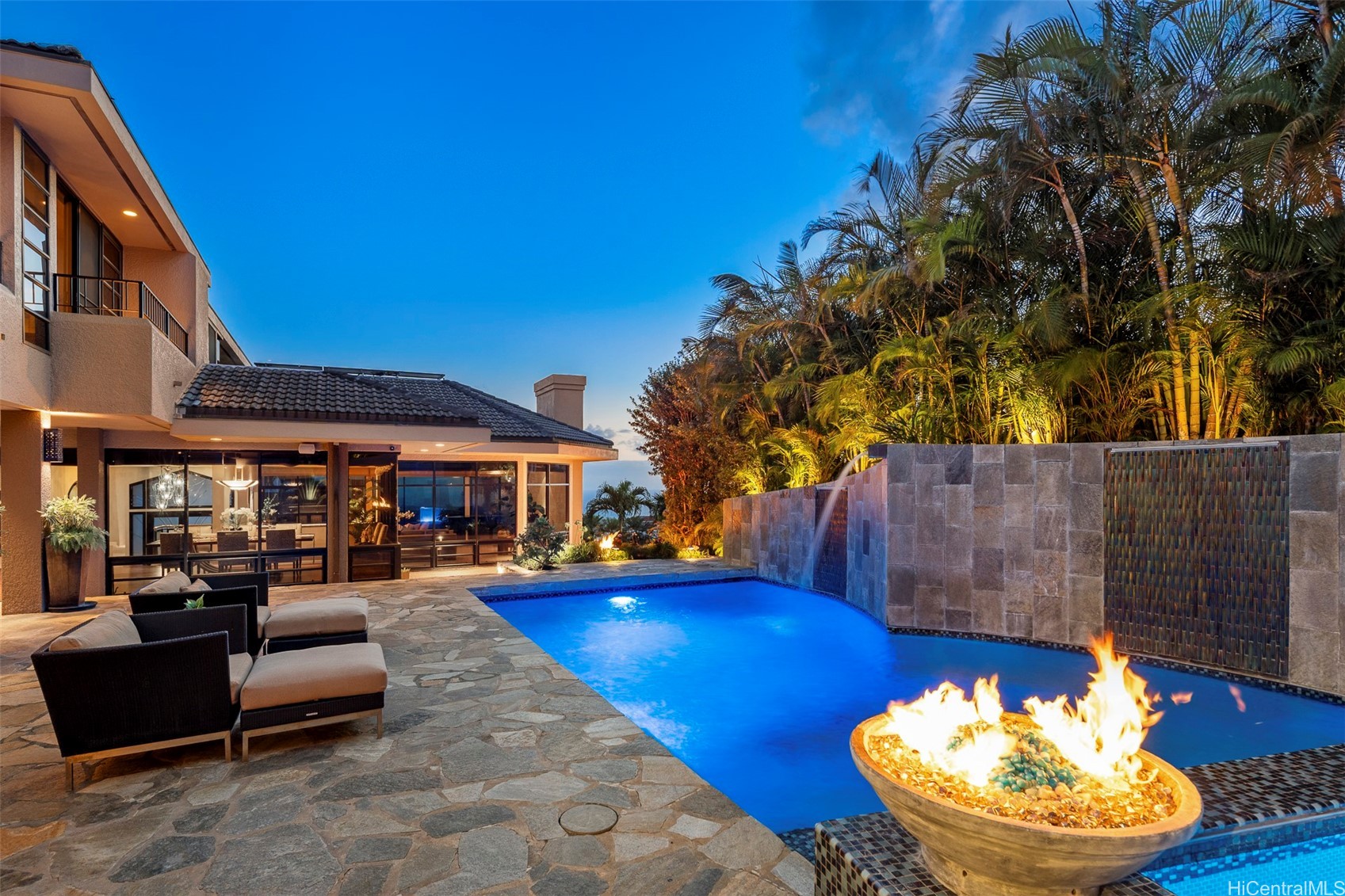 Honolulu, Hawaii, 96821, United States, 4 Bedrooms Bedrooms, ,5 BathroomsBathrooms,Residential,For Sale,1947061