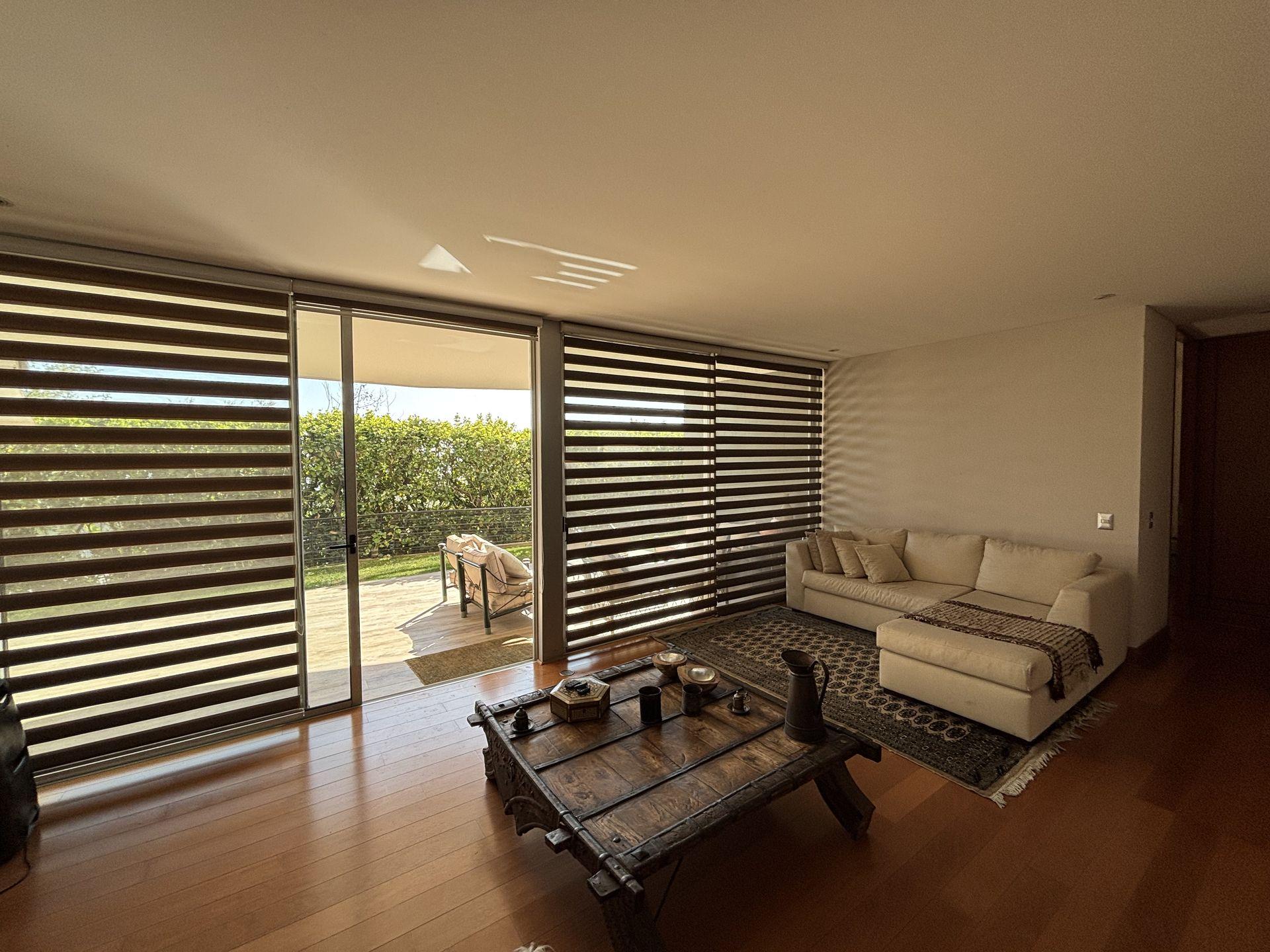 Las Condes, Chile, 6 Bedrooms Bedrooms, ,5 BathroomsBathrooms,Residential,For Sale,1898716