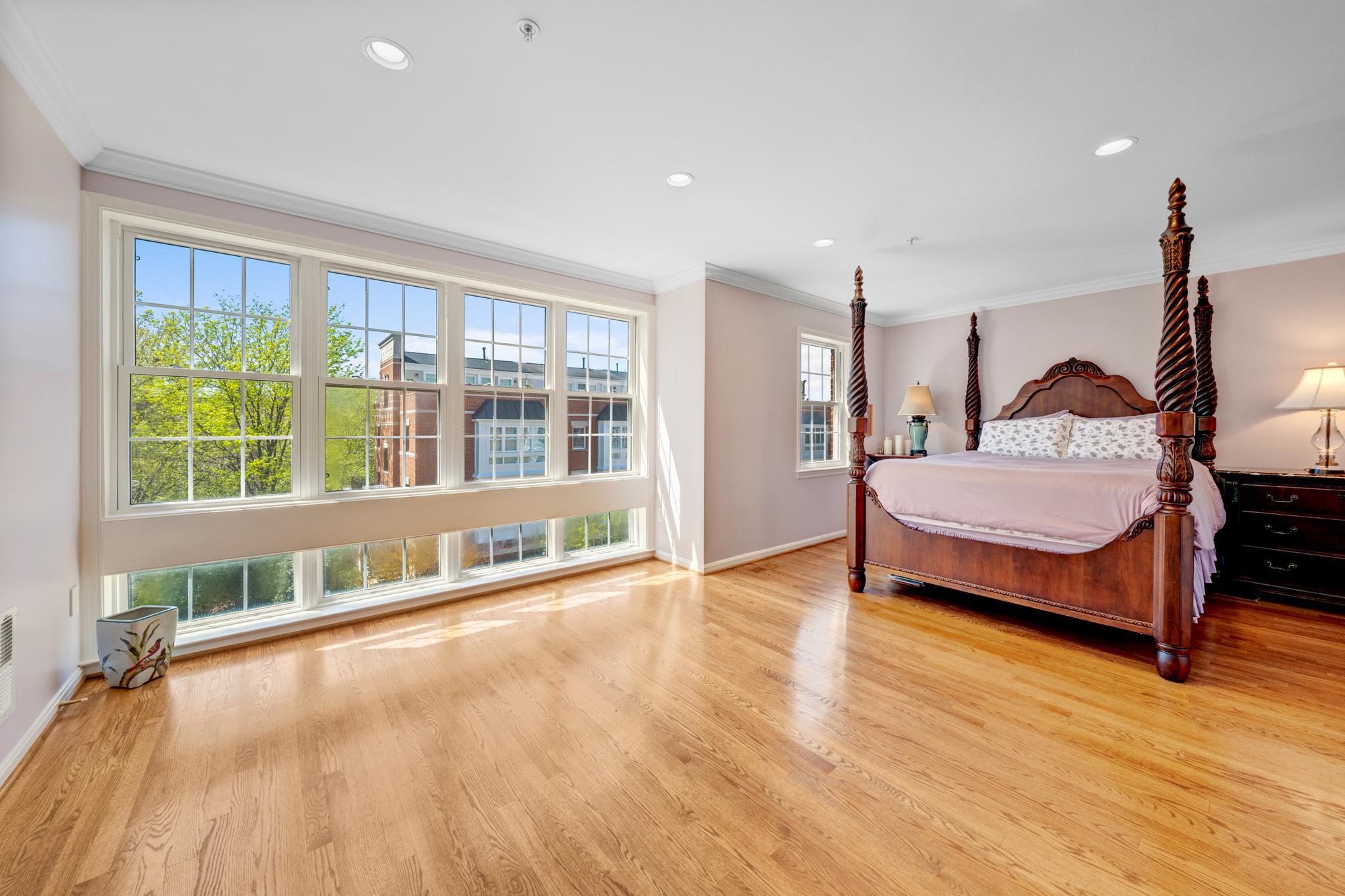  12076 Kinsley Place, Reston, VA, 20190 - 物件實景