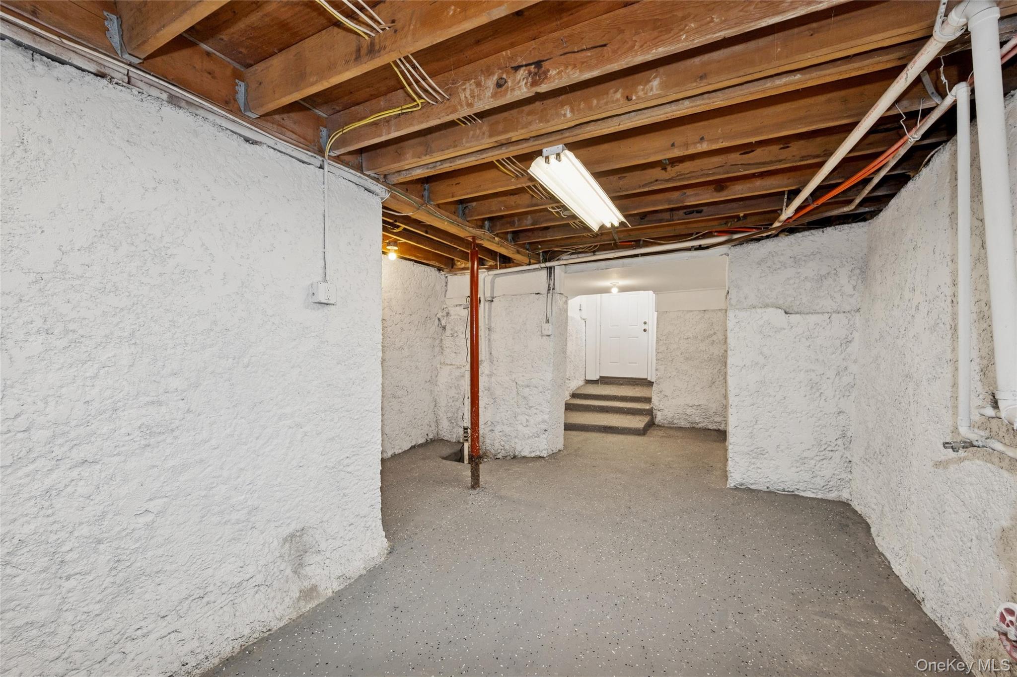 East Rockaway, New York, 11518, United States, 3 Bedrooms Bedrooms, ,1 BathroomBathrooms,Residential,For Sale,1997392