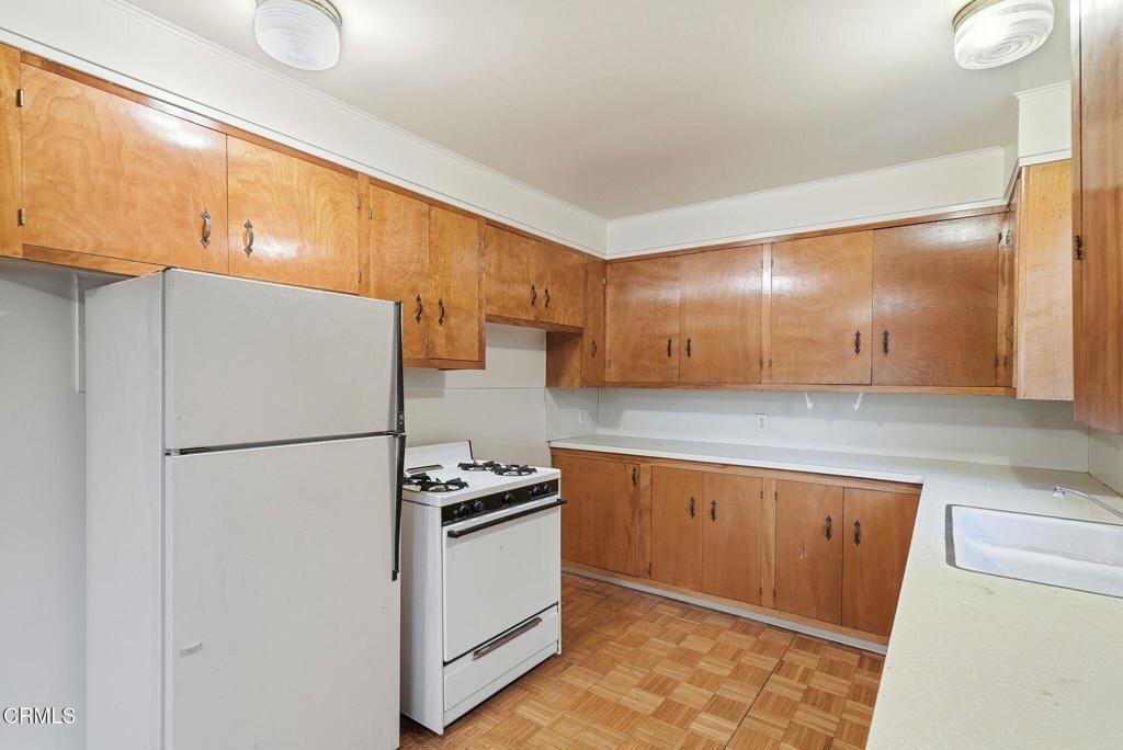 Pasadena, California, 91104, United States, 3 Bedrooms Bedrooms, ,1 BathroomBathrooms,Residential,For Sale,1993428