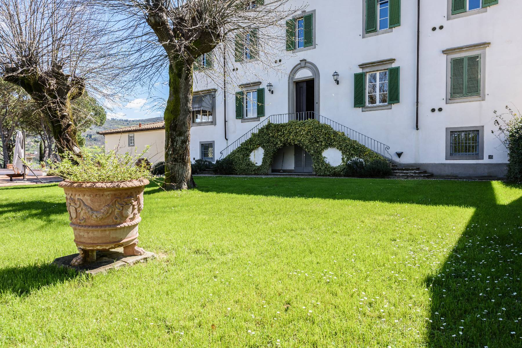 Beautifully renovated villa close to Florence 
