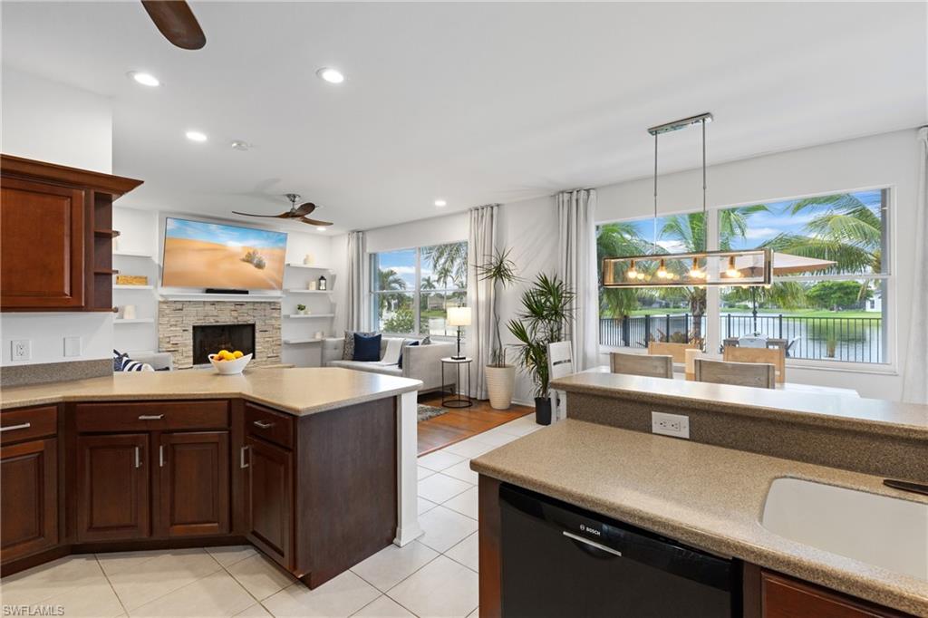 Fort Myers, Florida, 33967, United States, 3 Bedrooms Bedrooms, ,2 BathroomsBathrooms,Residential,For Sale,1940924
