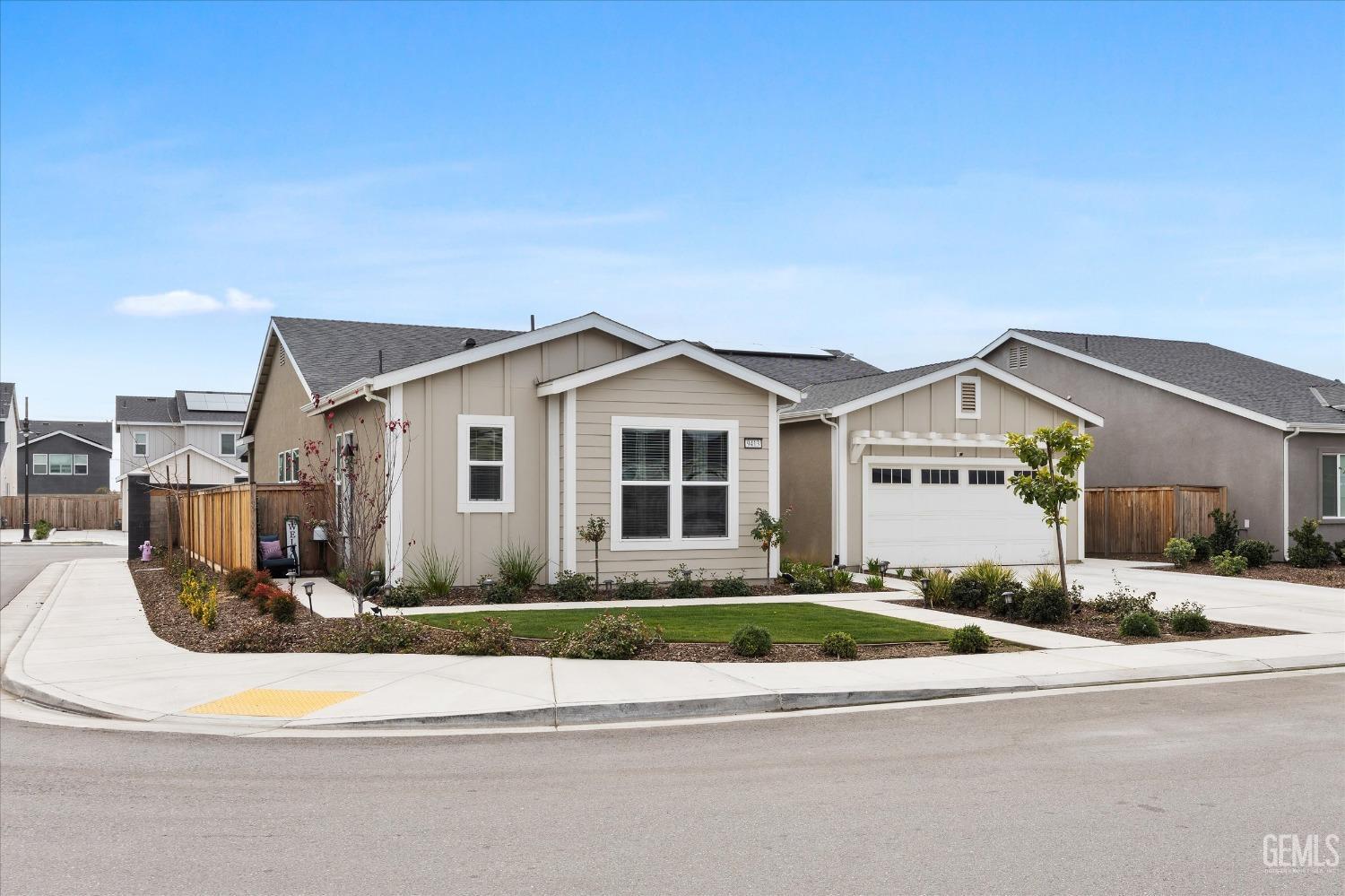Shafter, California, 93263, United States, 4 Bedrooms Bedrooms, ,3 BathroomsBathrooms,Residential,For Sale,1767586