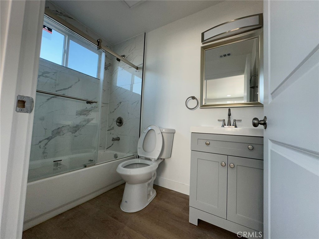 LOS ANGELES, California, 90001, United States, ,Residential,For Sale,1810570