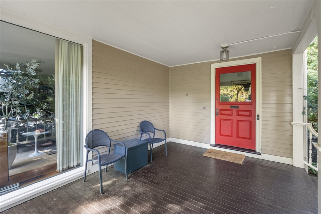 Cambridge, Massachusetts, 02138, United States, 6 Bedrooms Bedrooms, ,4 BathroomsBathrooms,Residential,For Sale,1957179