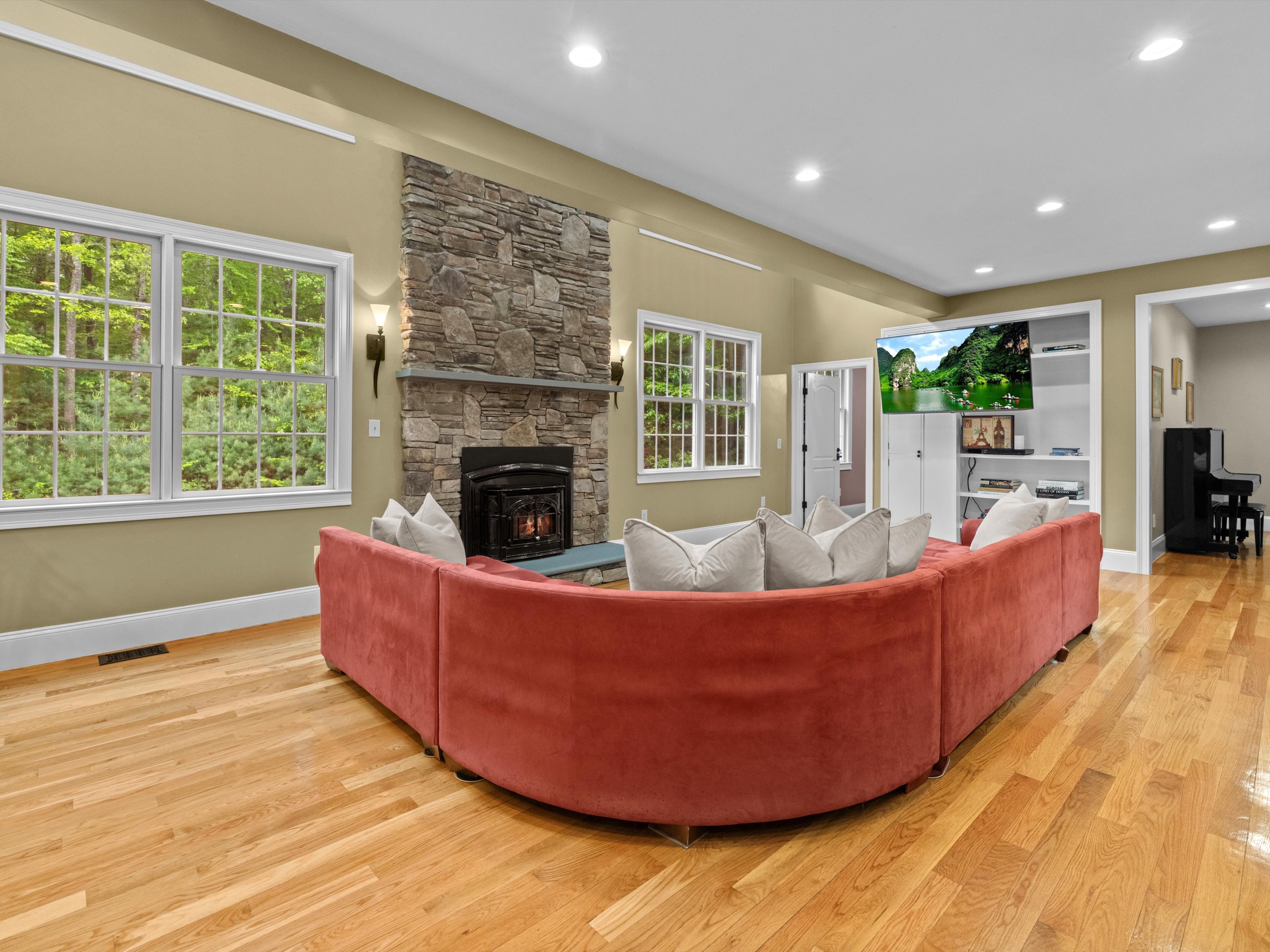  Thoughtfully designed home, perfect for multigenerational living - 物件實景