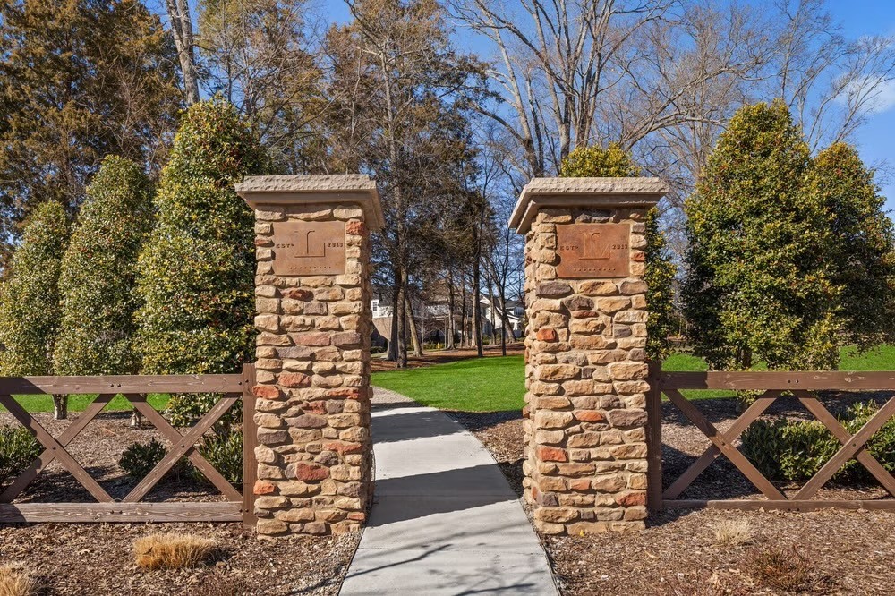 Franklin, Tennessee, 37064, United States, 4 Bedrooms Bedrooms, ,4 BathroomsBathrooms,Residential,For Sale,1989475