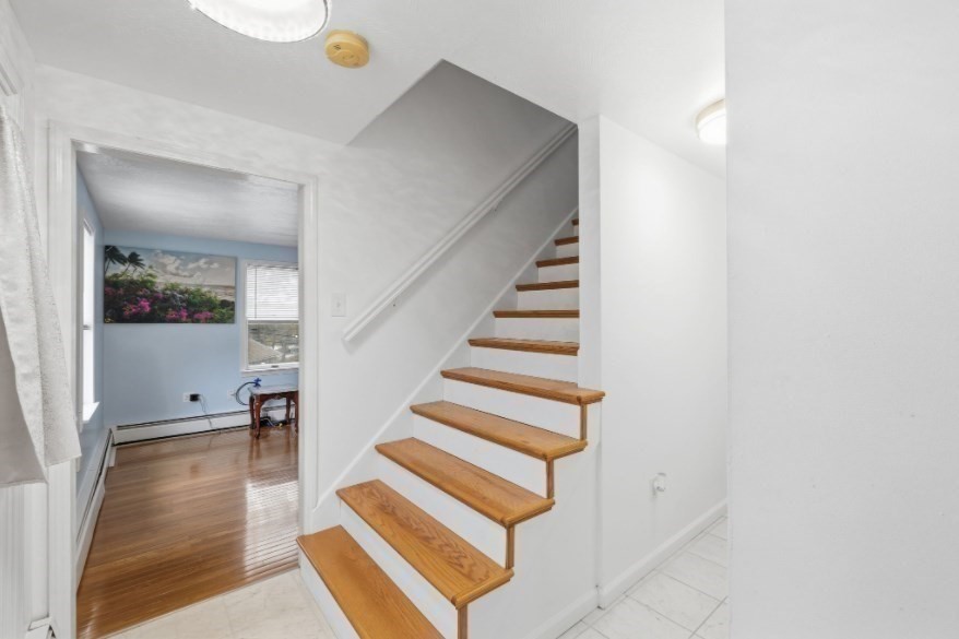 Lowell, Massachusetts, 01852, United States, 3 Bedrooms Bedrooms, ,3 BathroomsBathrooms,Residential,For Sale,2001570